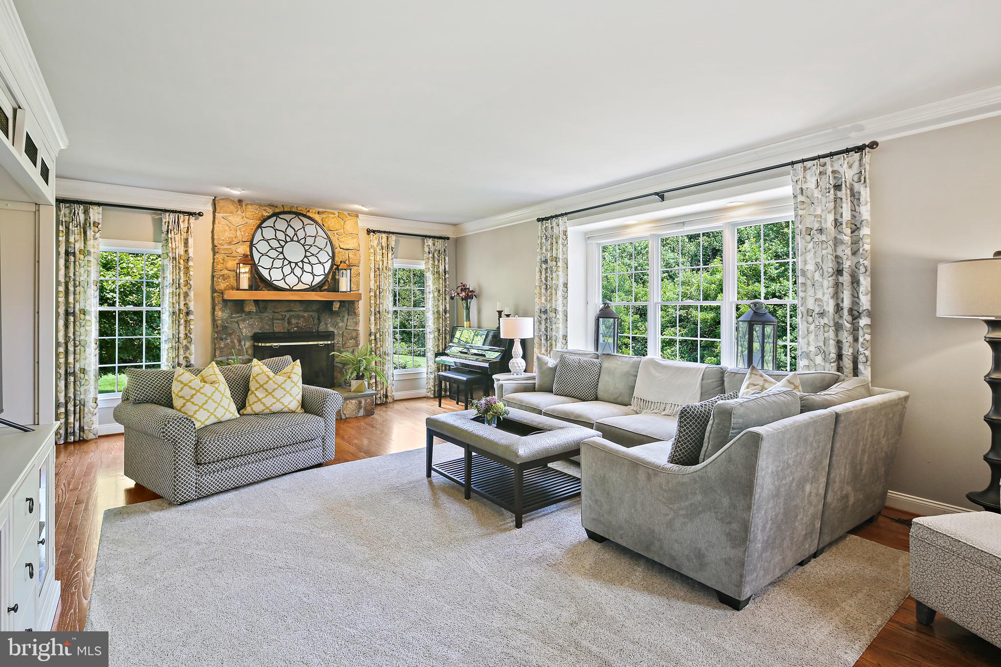 TRIADELPHIA WOODS - Residential