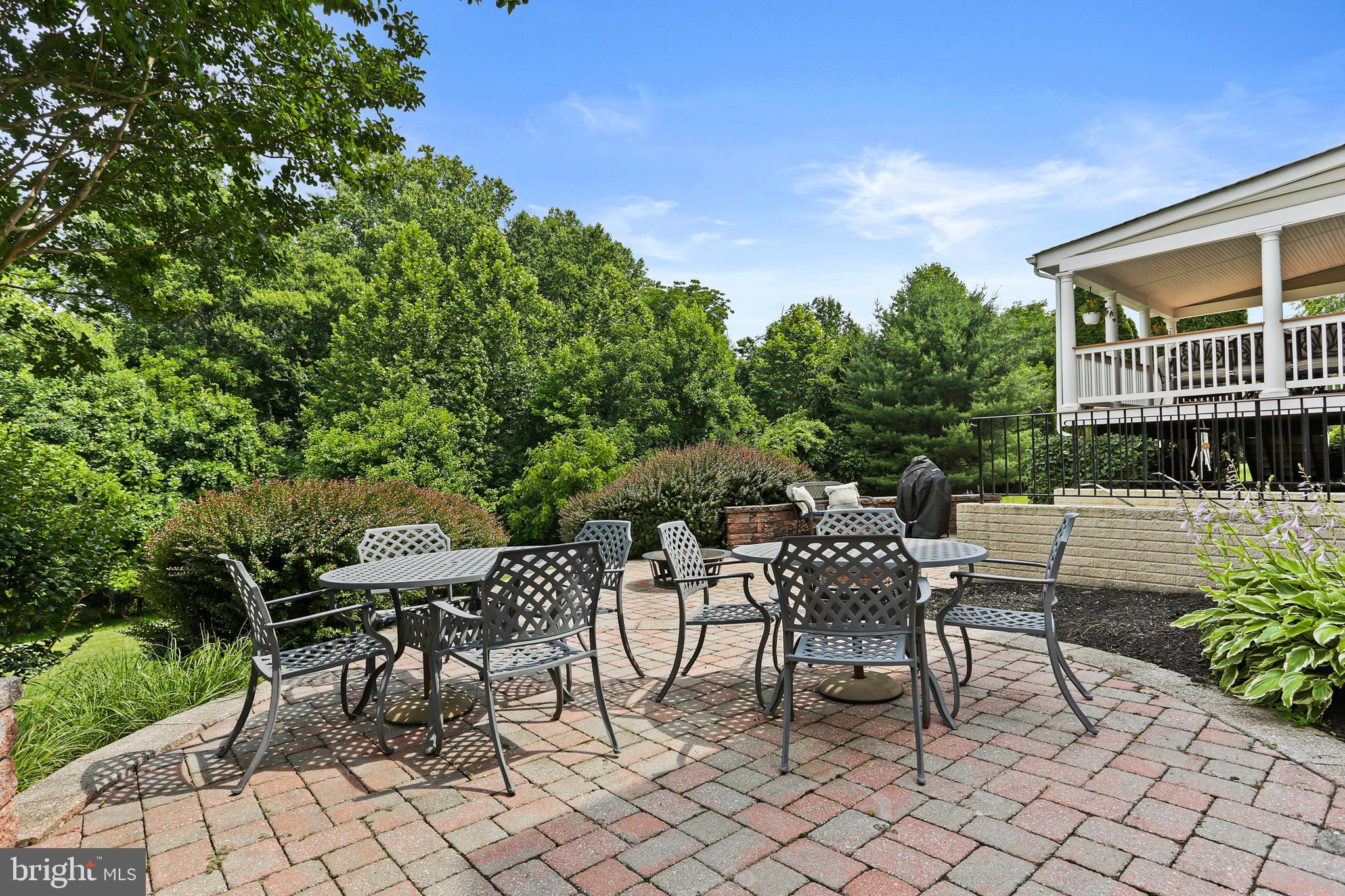 TRIADELPHIA WOODS - Residential