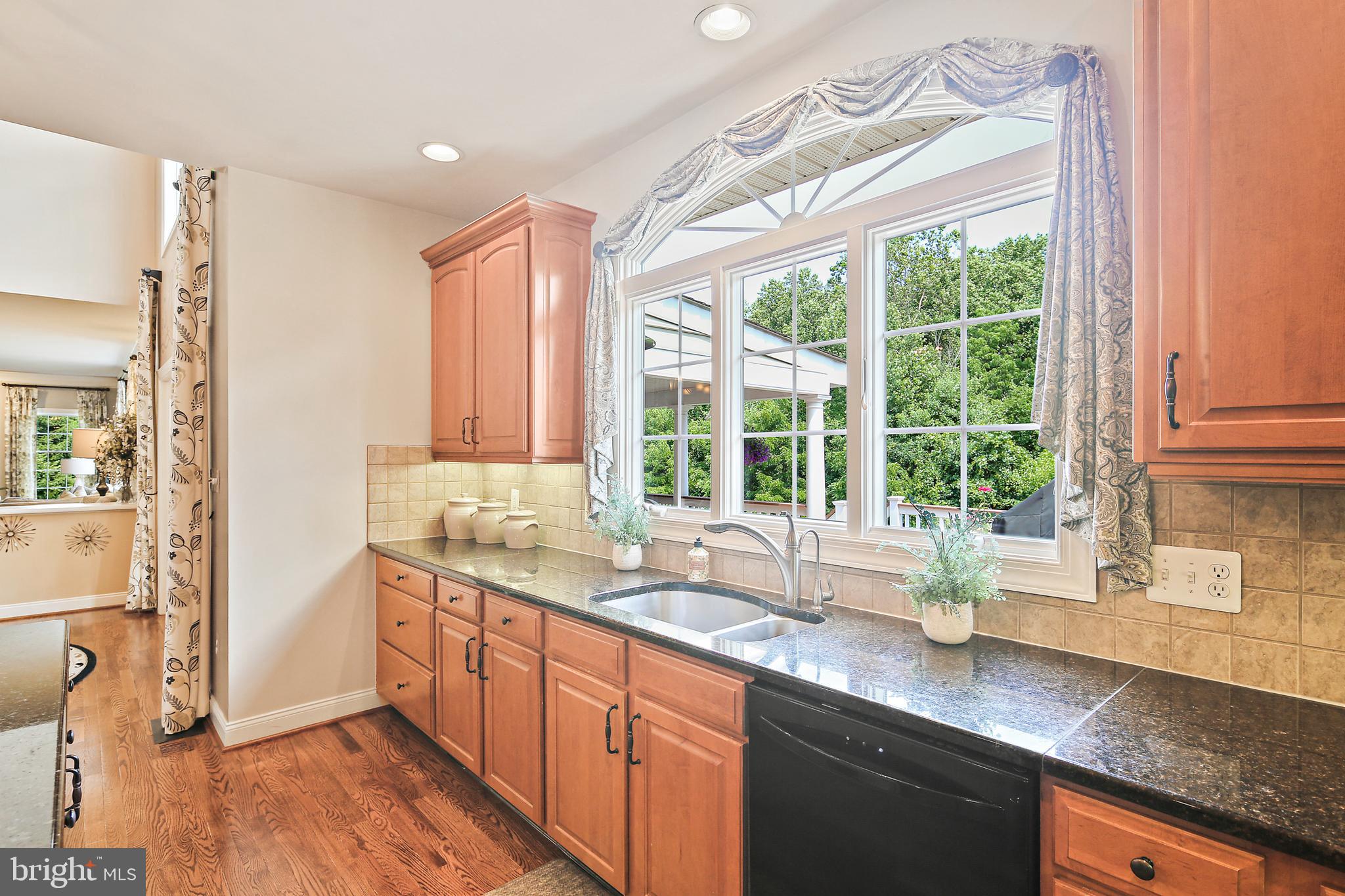 TRIADELPHIA WOODS - Residential