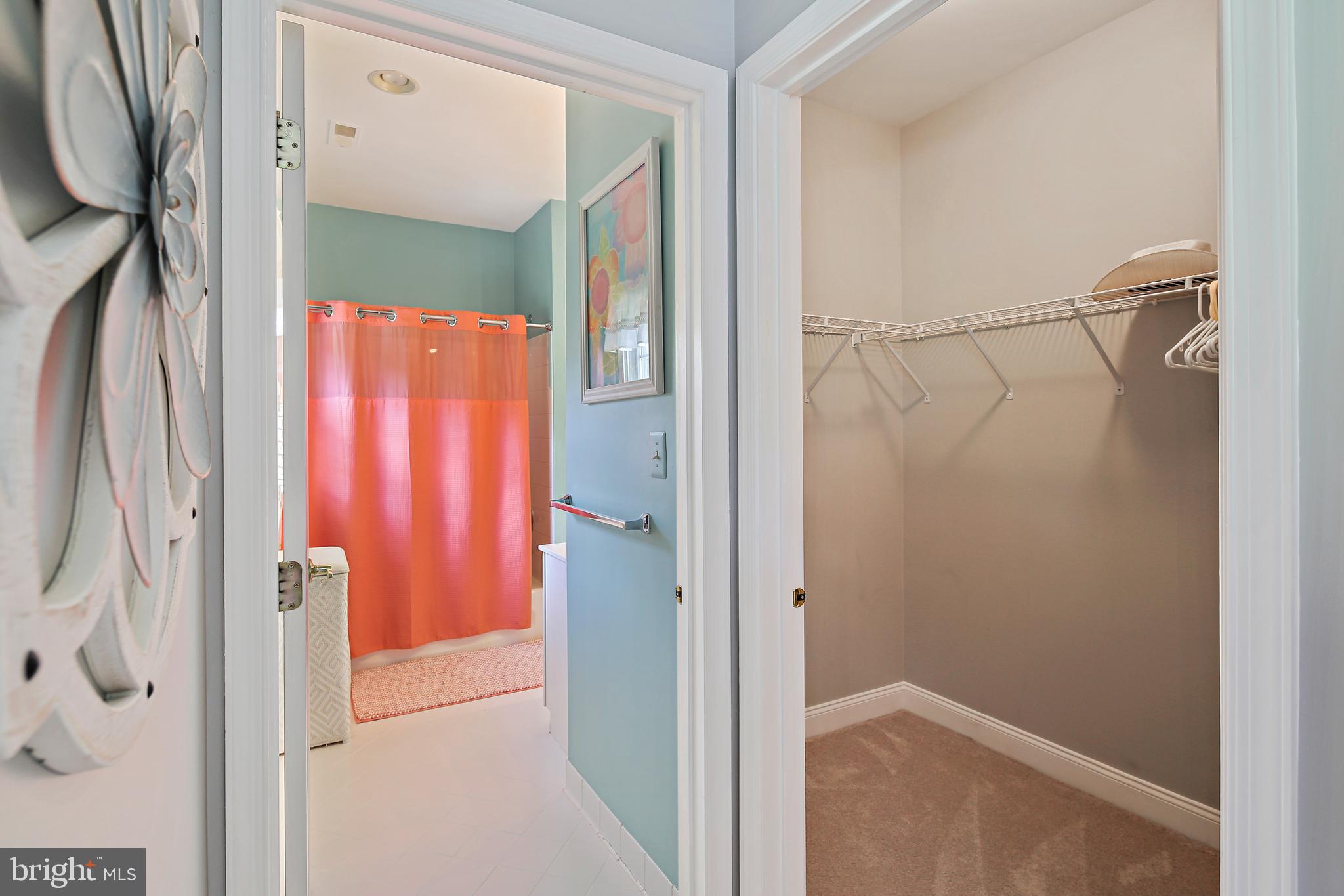 TRIADELPHIA WOODS - Residential