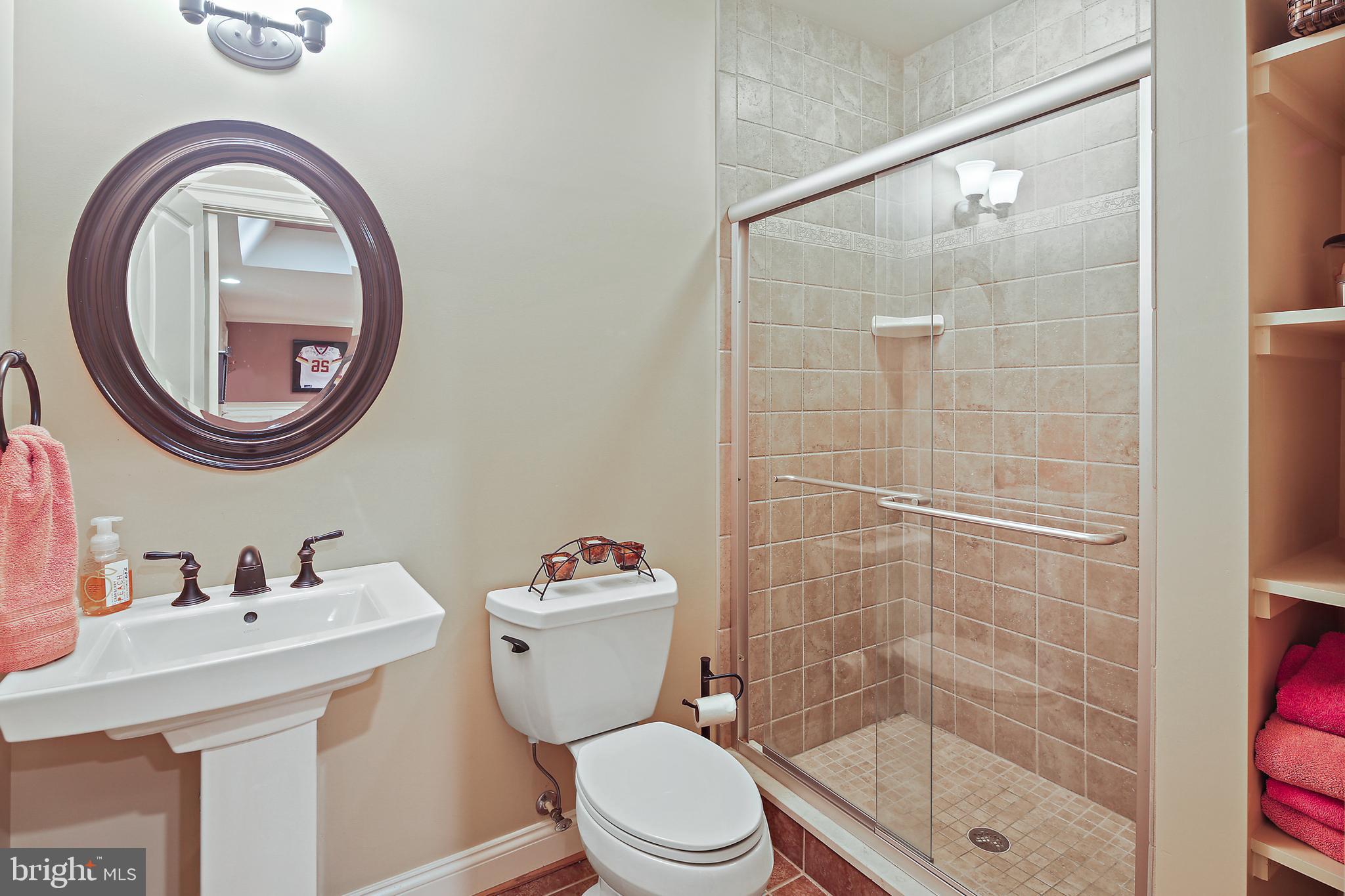 TRIADELPHIA WOODS - Residential