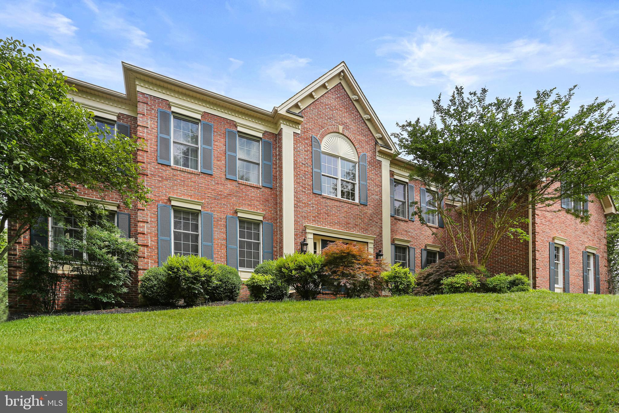 TRIADELPHIA WOODS - Residential