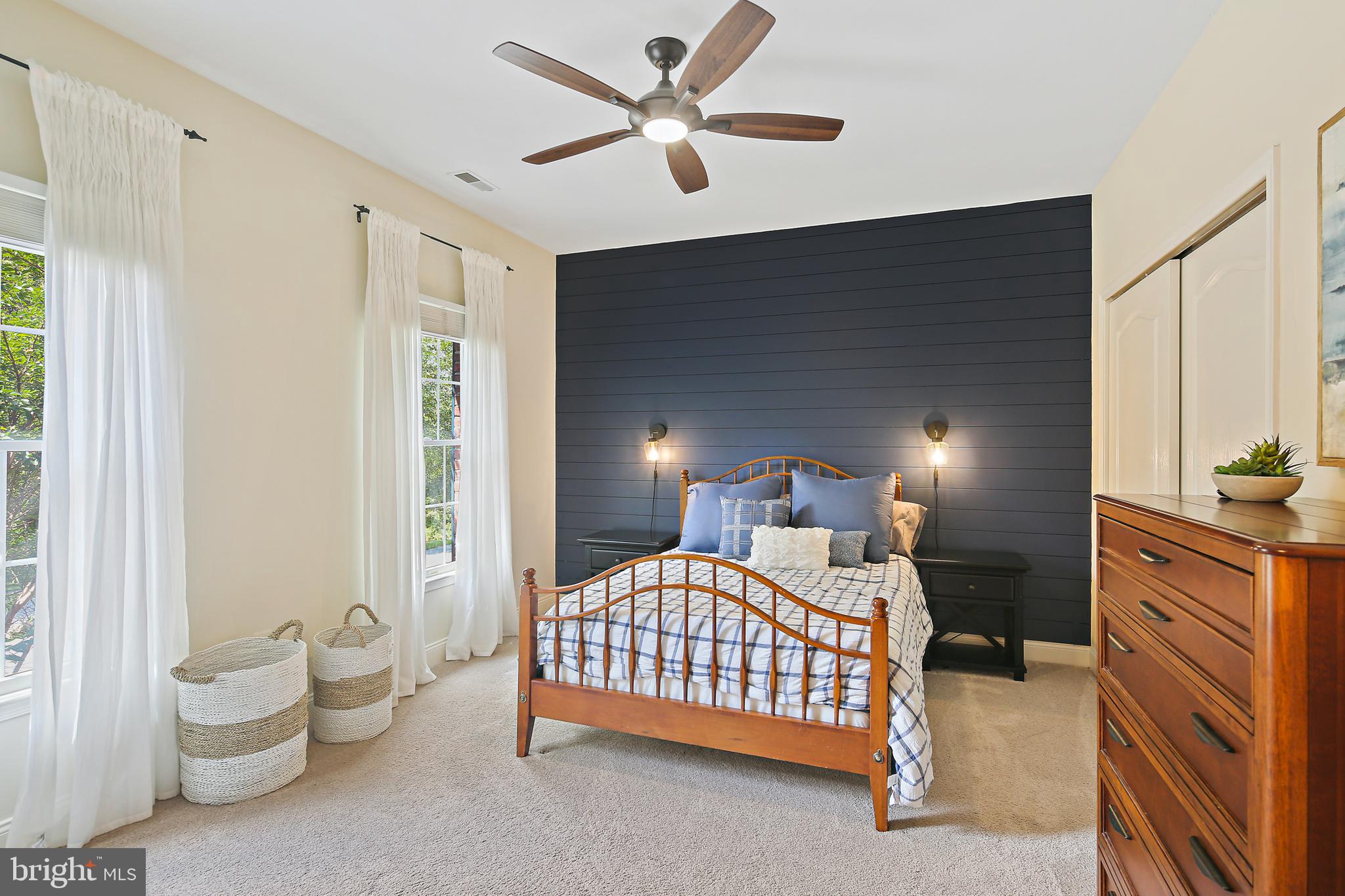 TRIADELPHIA WOODS - Residential