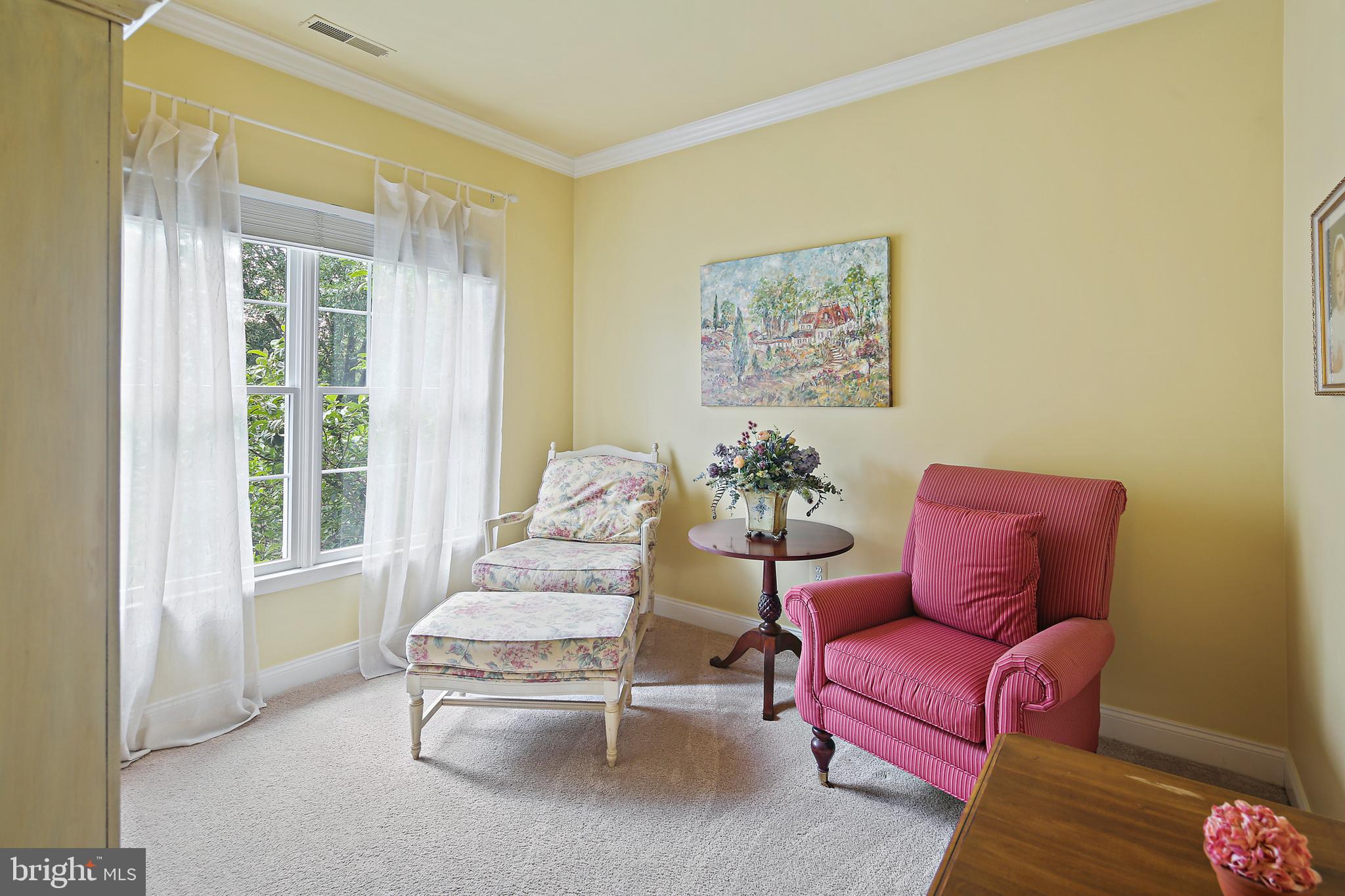 TRIADELPHIA WOODS - Residential