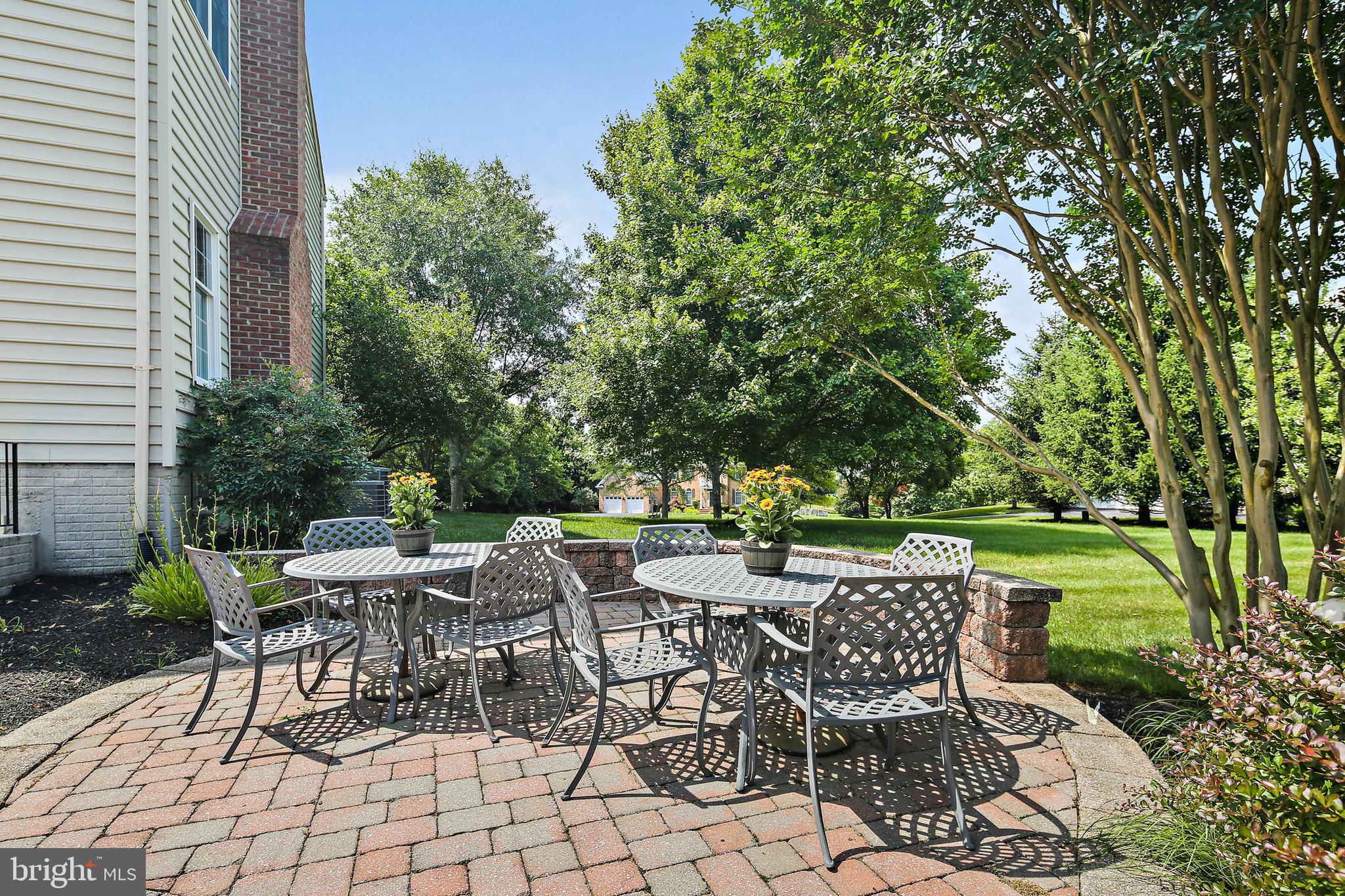 TRIADELPHIA WOODS - Residential