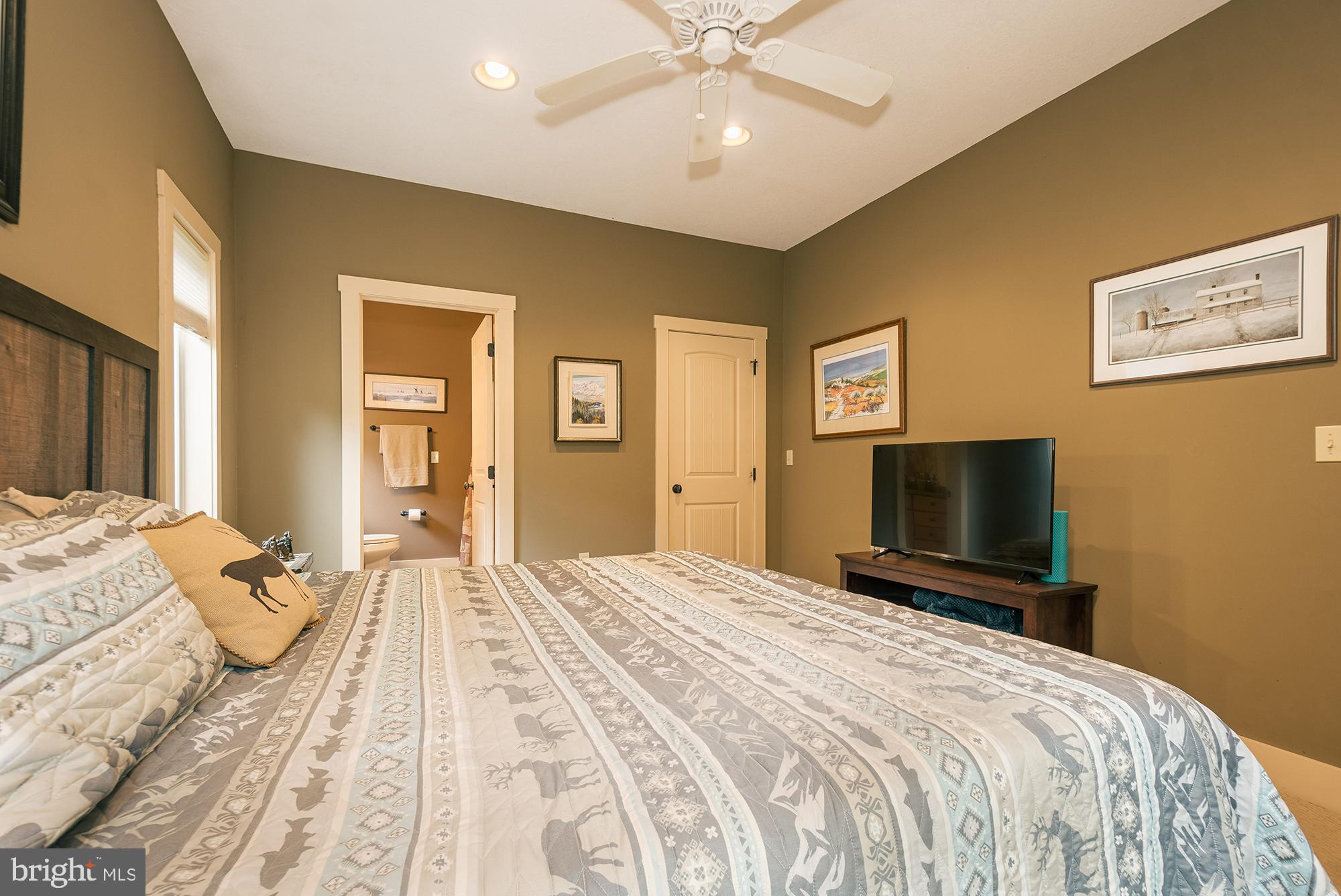 MYSTIC CREEK - Residential