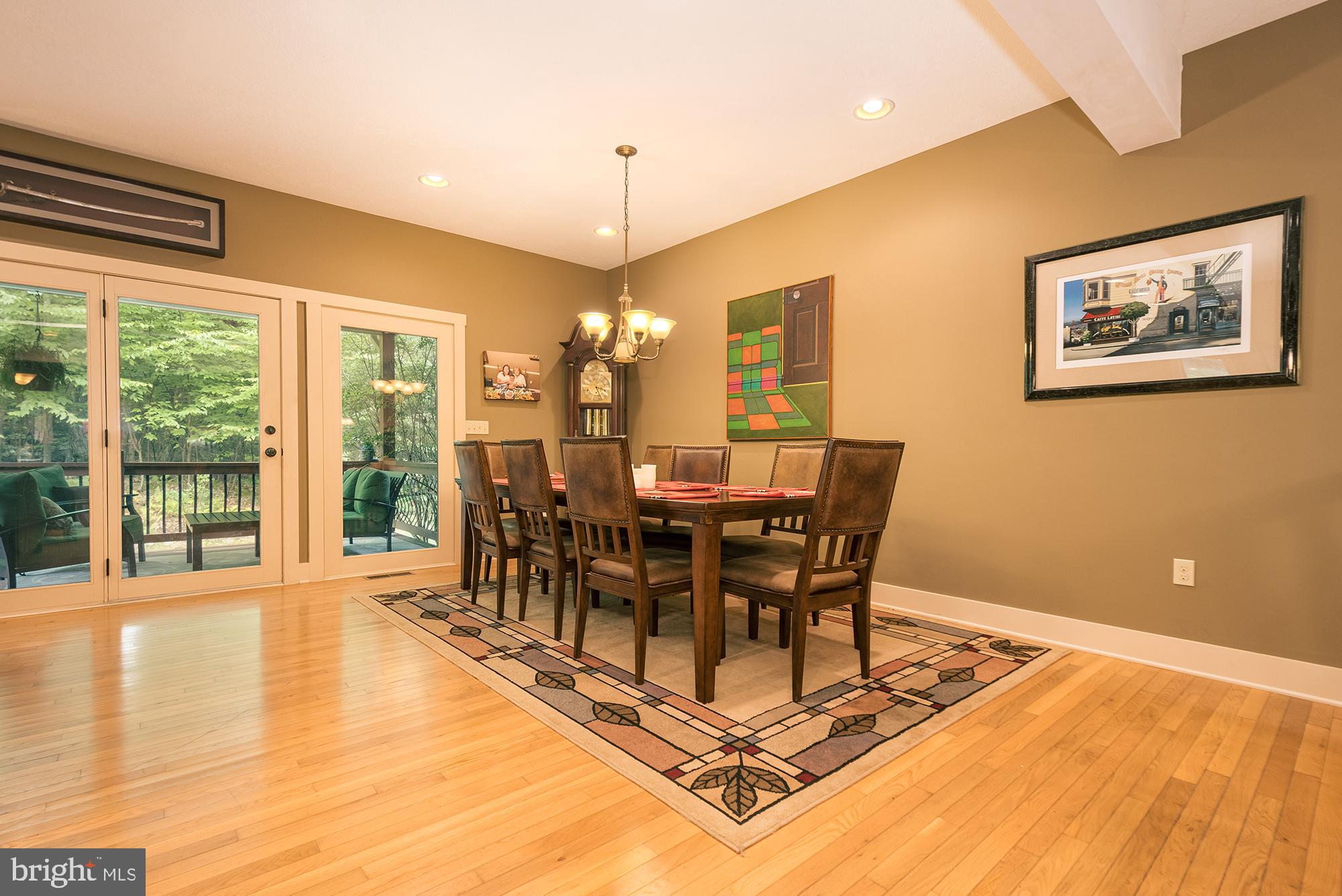 MYSTIC CREEK - Residential