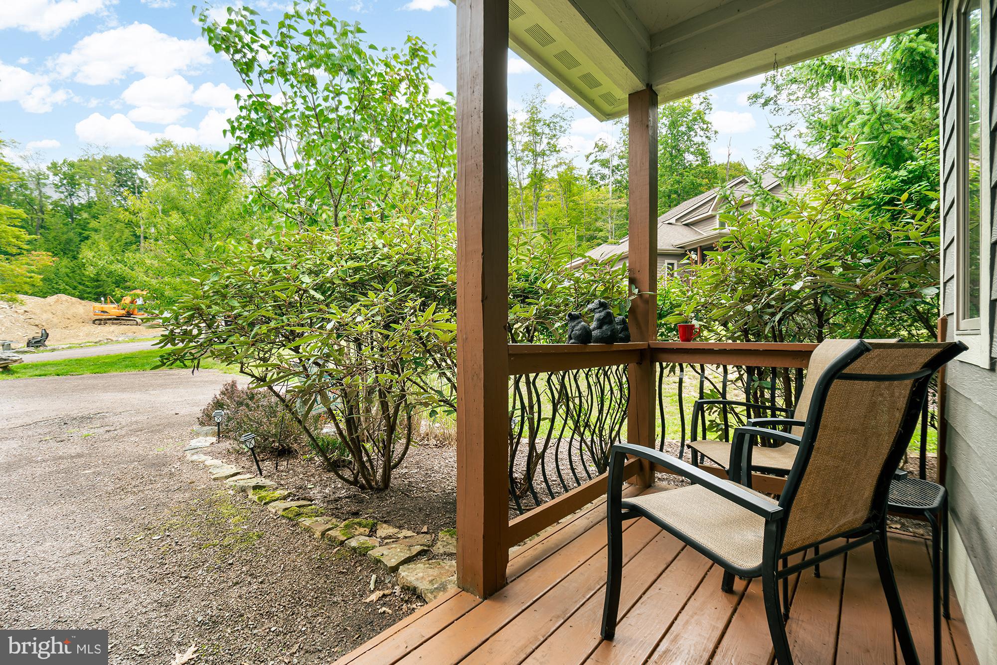 MYSTIC CREEK - Residential