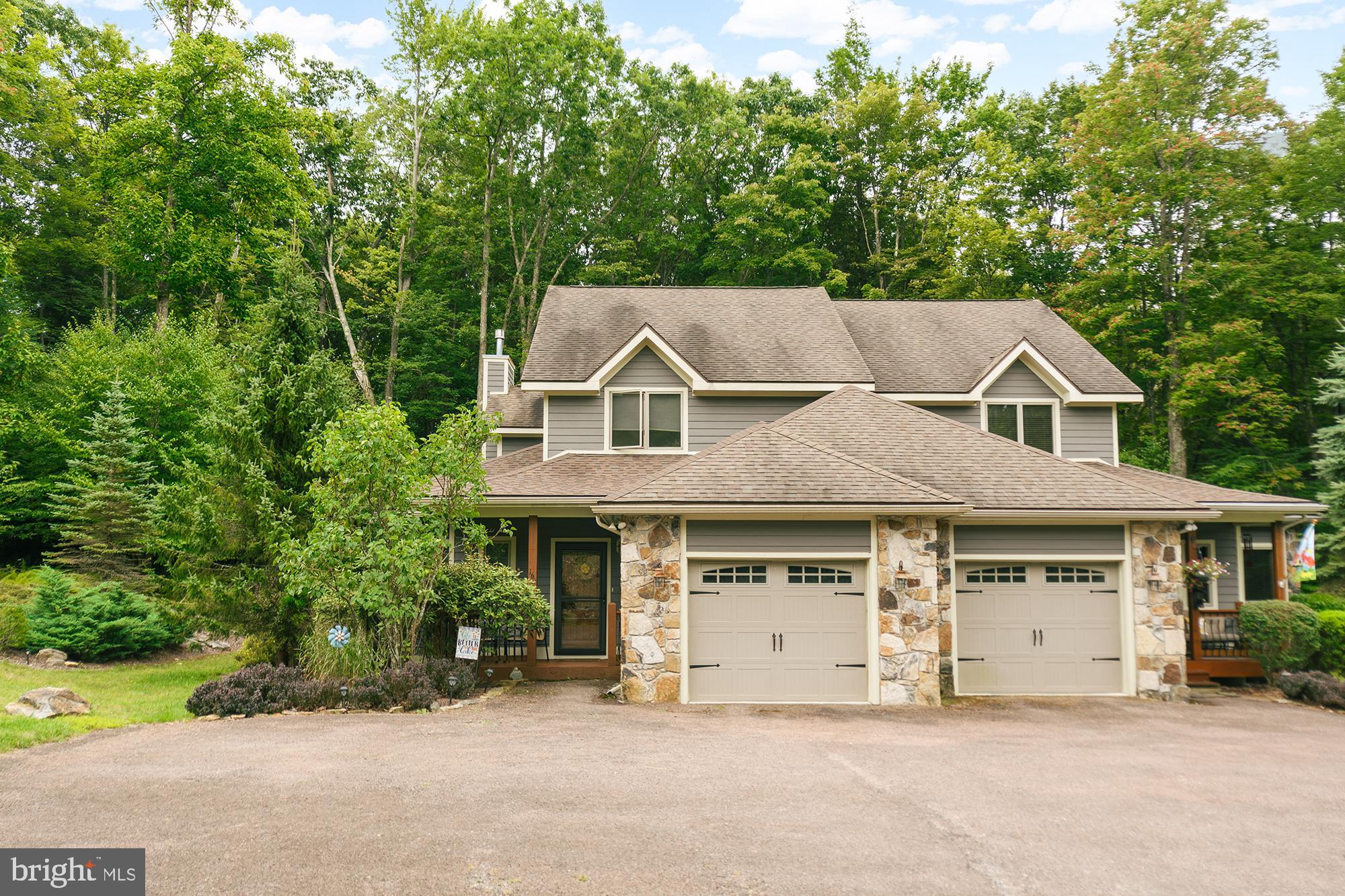 MYSTIC CREEK - Residential