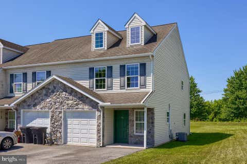 Townhouse For Sale - 41 Heron Drive<br/> Lancaster County, DENVER, PA 17517
