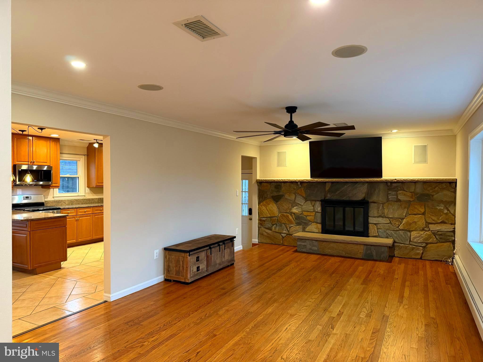 LAKEVIEW ESTATES - Residential