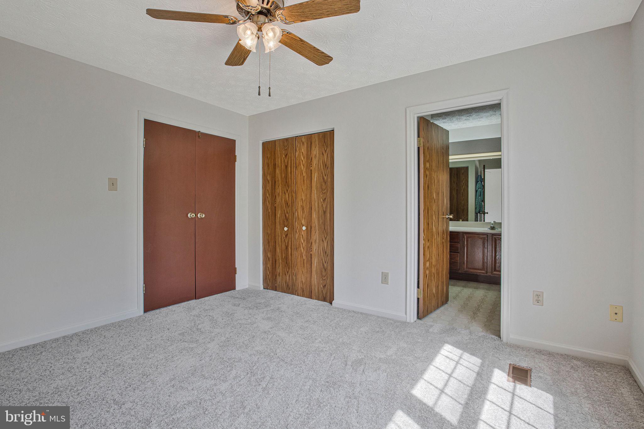 KINGS MEADE - Residential