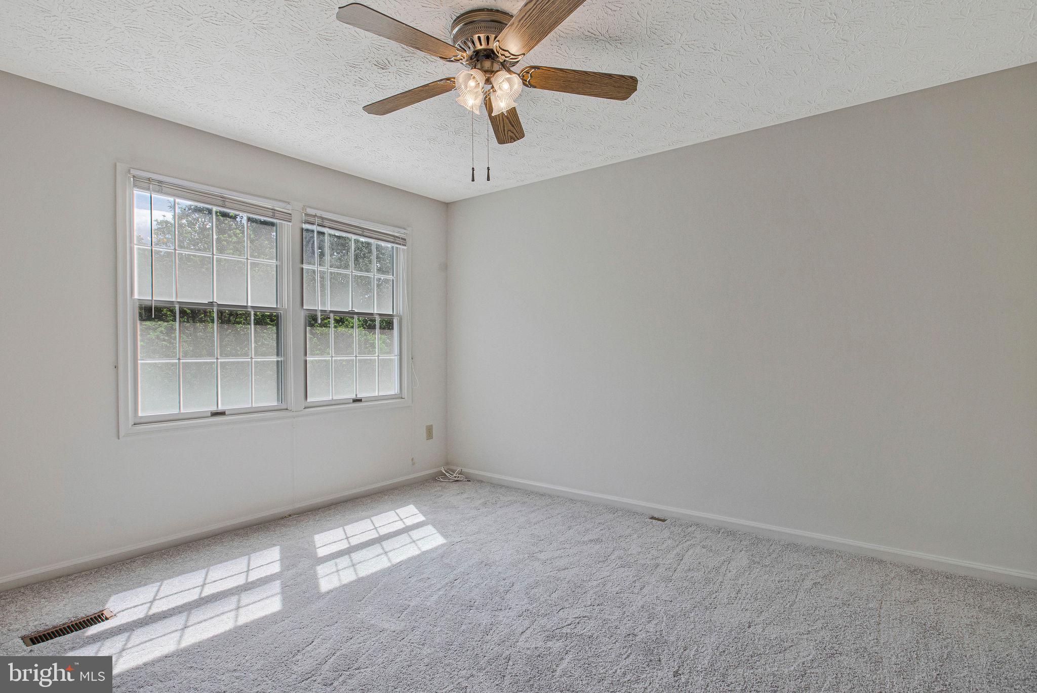 KINGS MEADE - Residential