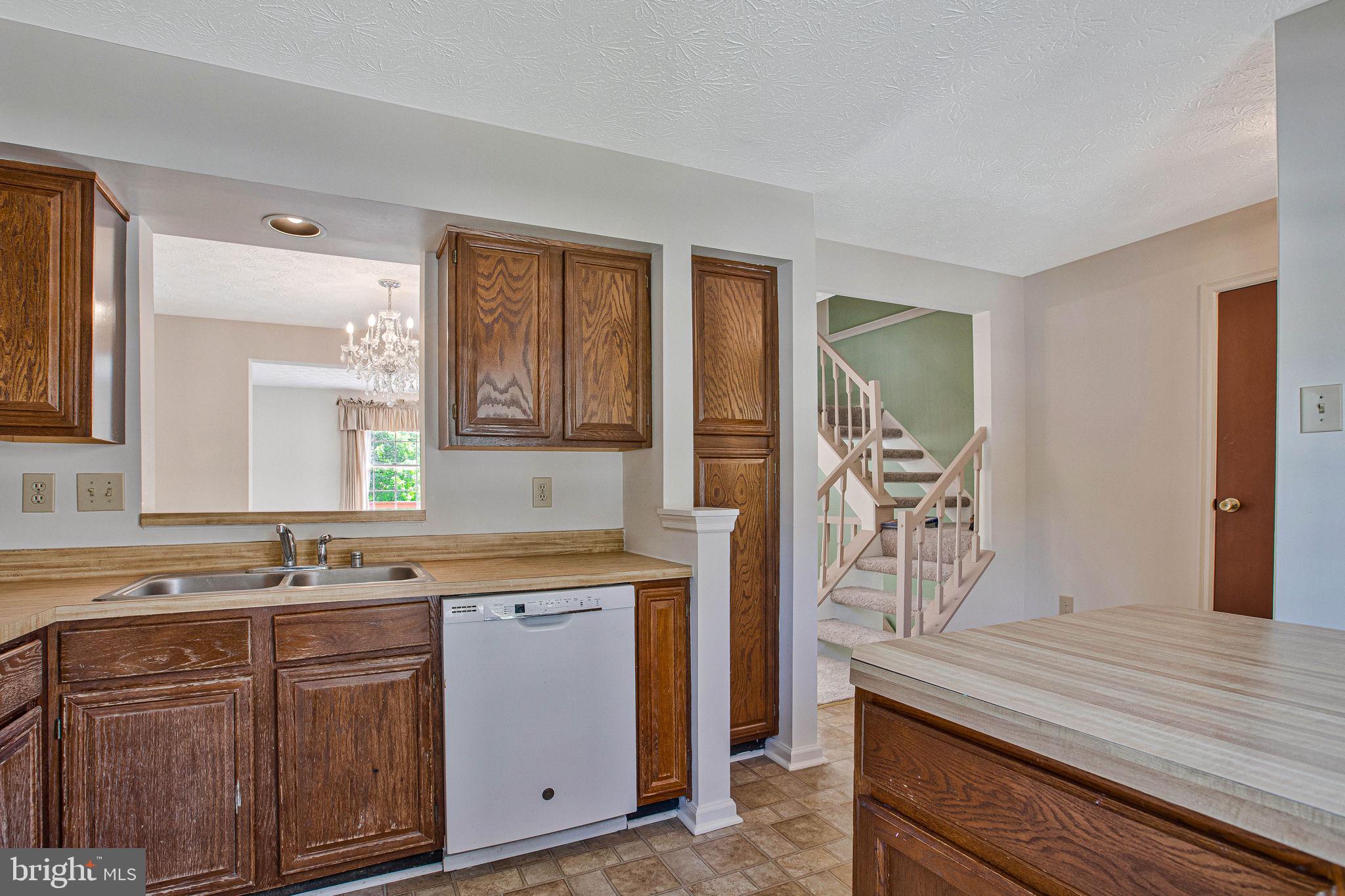 KINGS MEADE - Residential