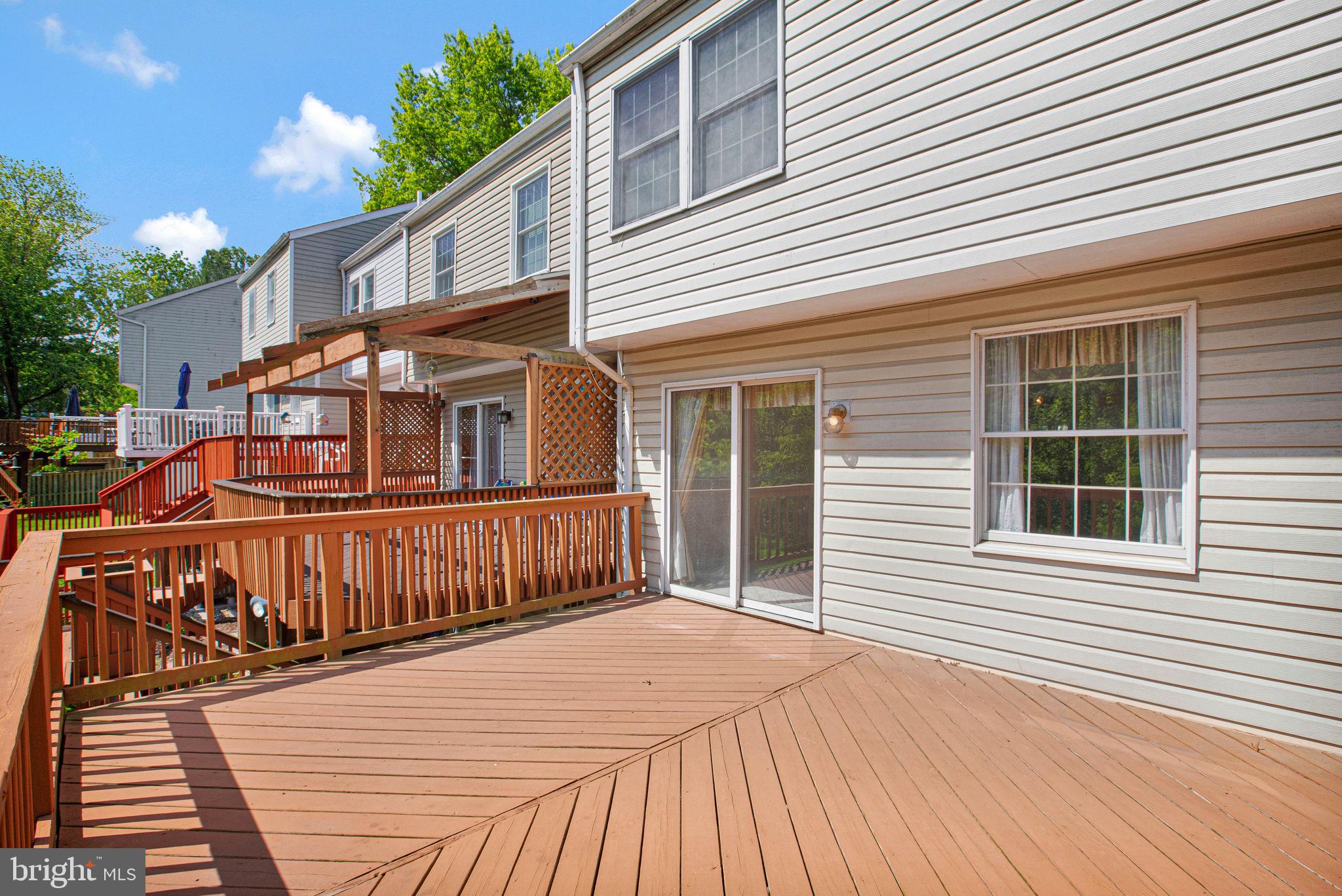 KINGS MEADE - Residential