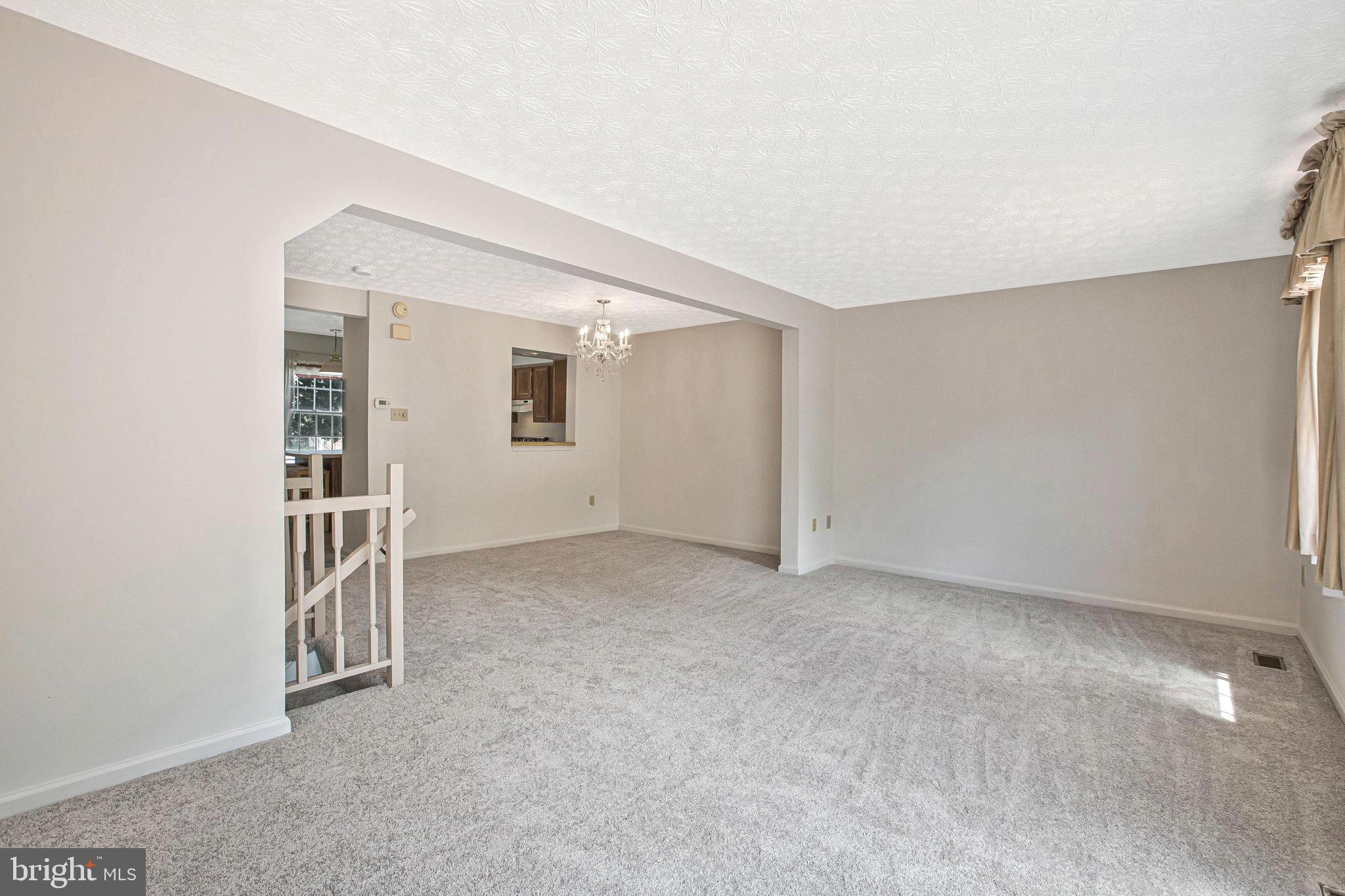 KINGS MEADE - Residential