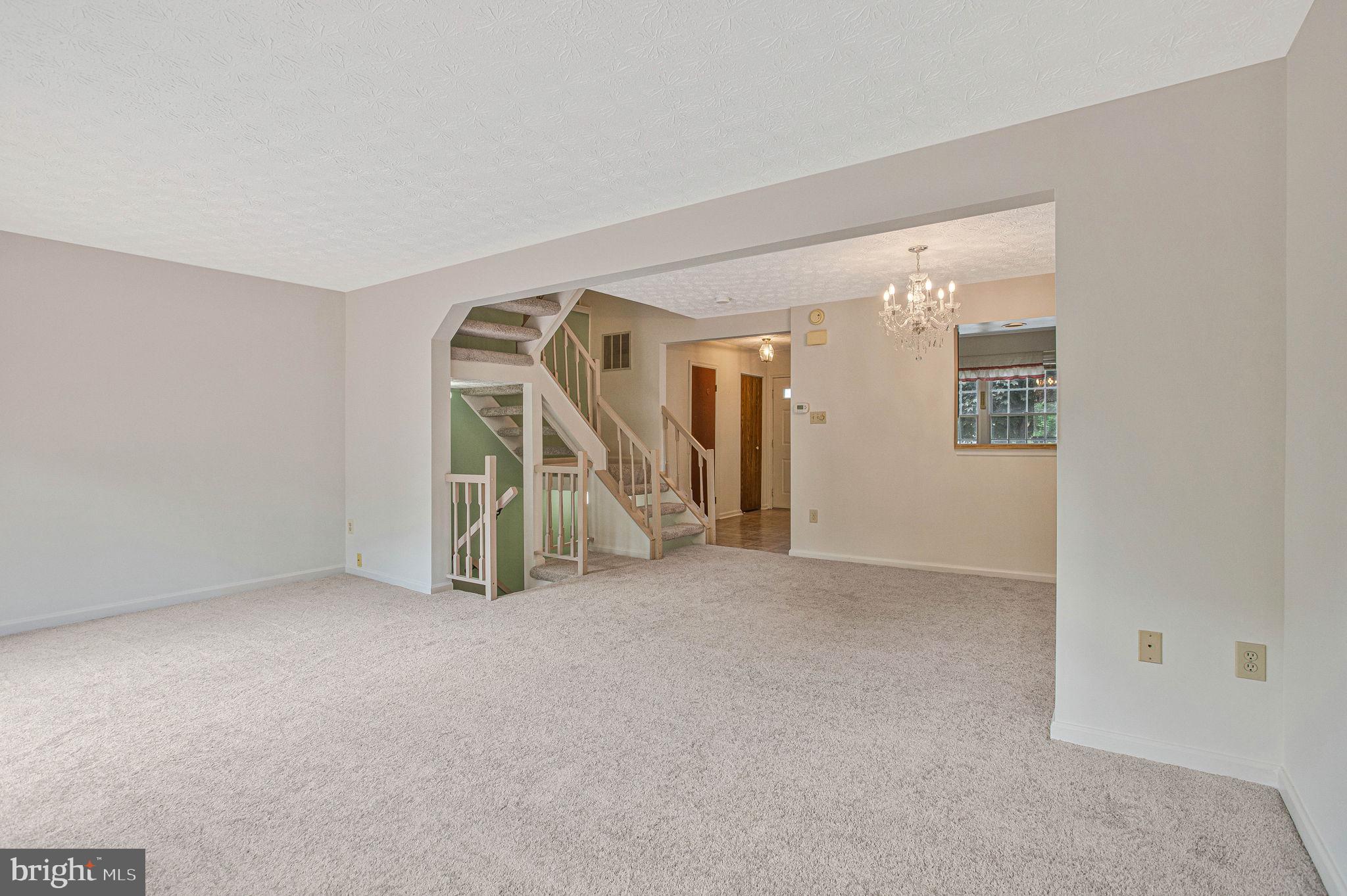 KINGS MEADE - Residential