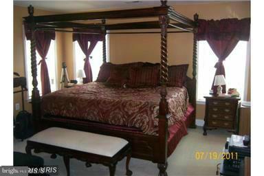 SPYGLASS HILL - Residential Lease