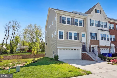 8156 Trotters Chase, Ellicott City, MD MLS: MDHW2051500