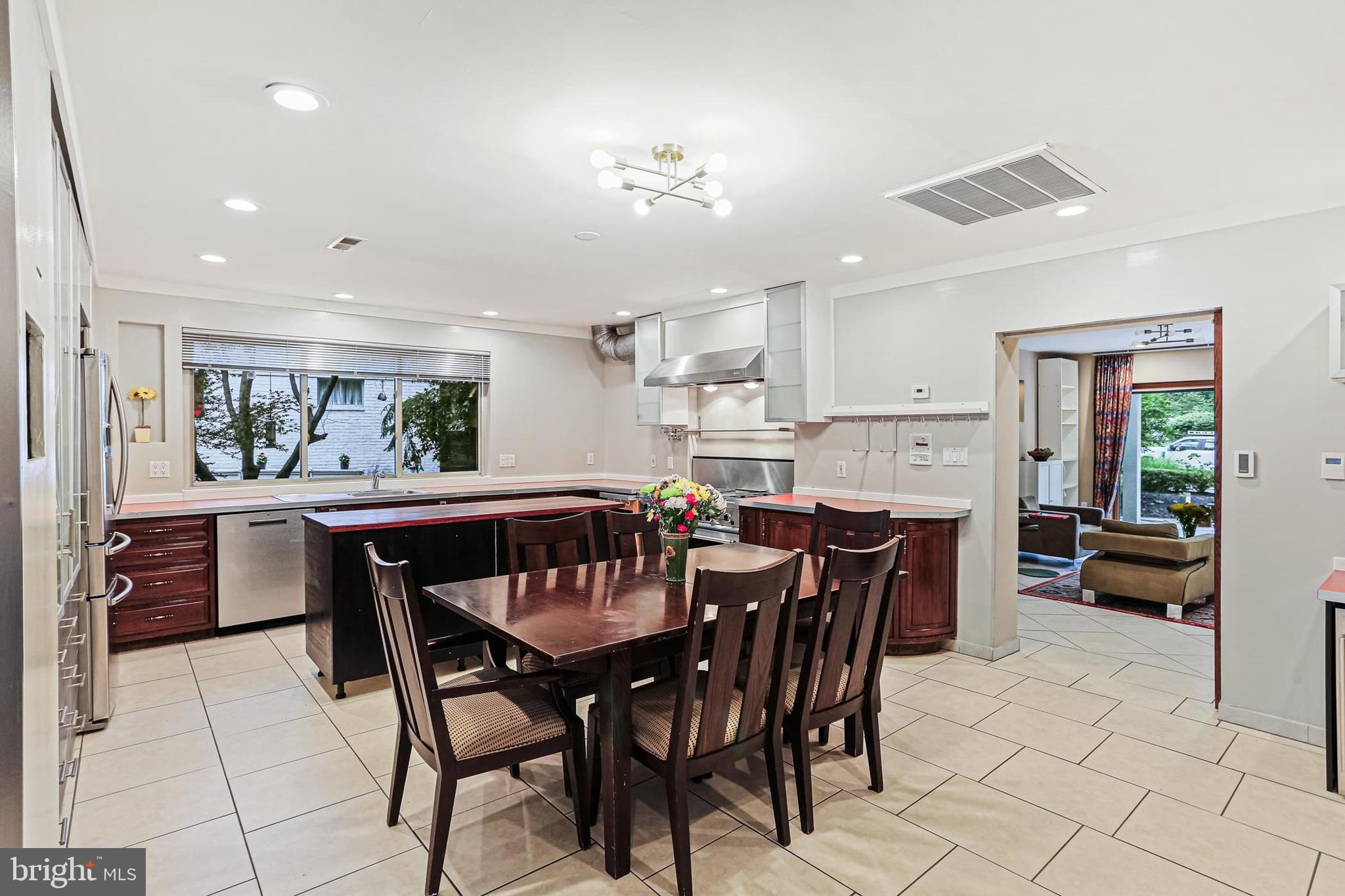 LUTHERVILLE HEIGHTS - Residential