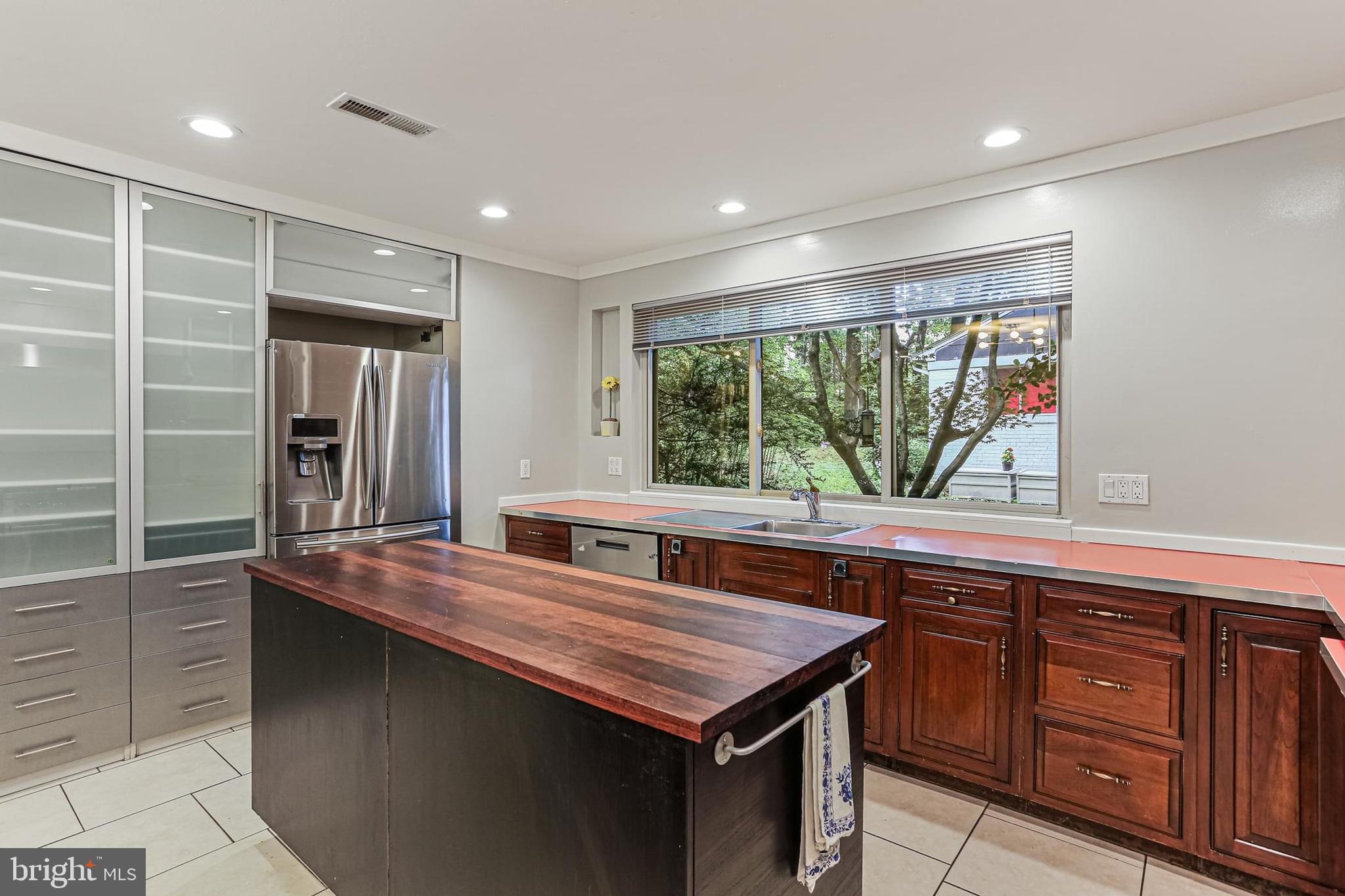 LUTHERVILLE HEIGHTS - Residential