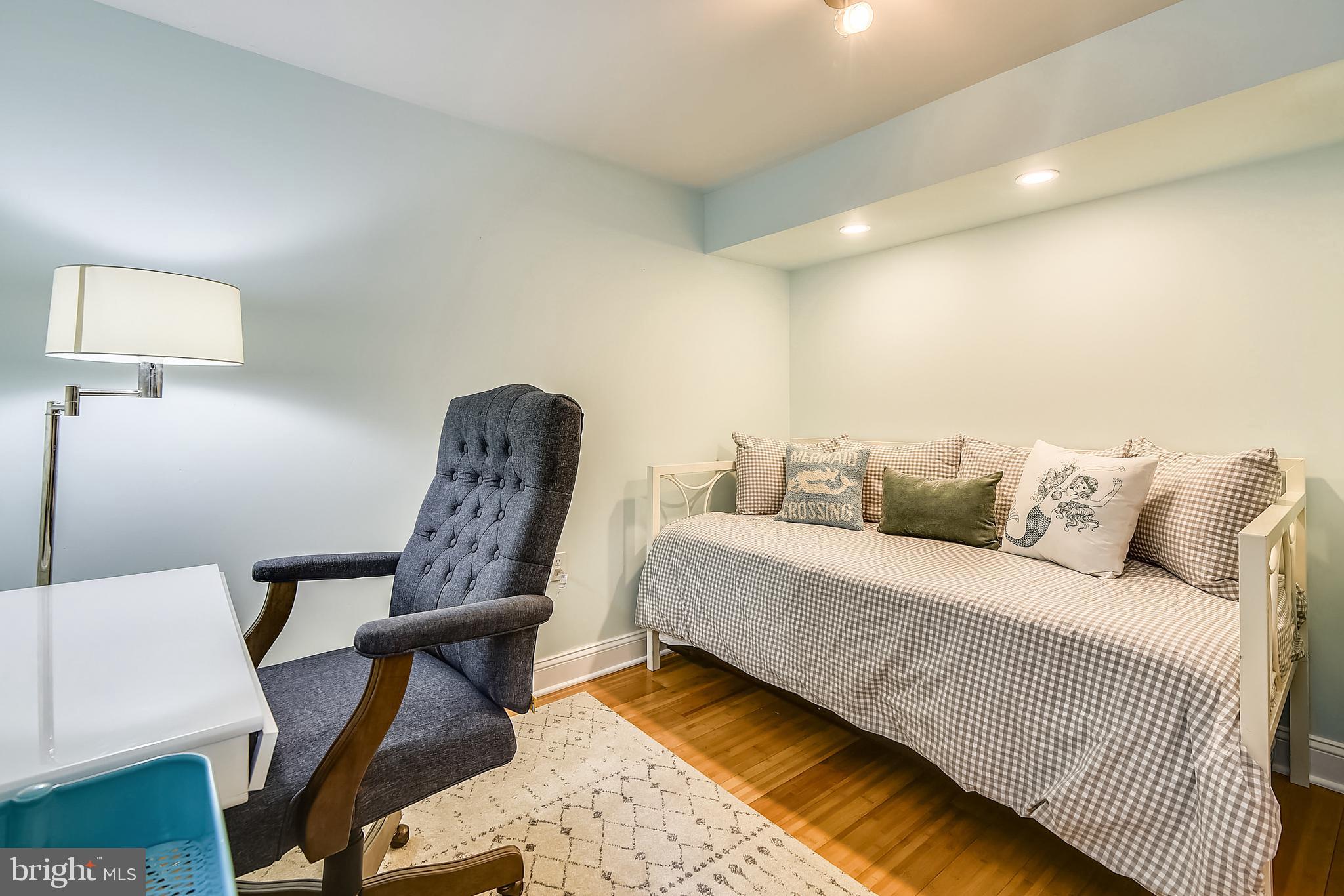 HOMEWOOD - Residential