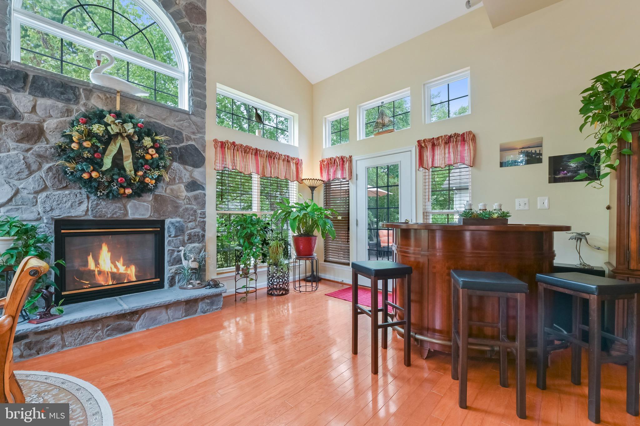 SYMPHONY VILLAGE AT CENTREVILLE - Residential