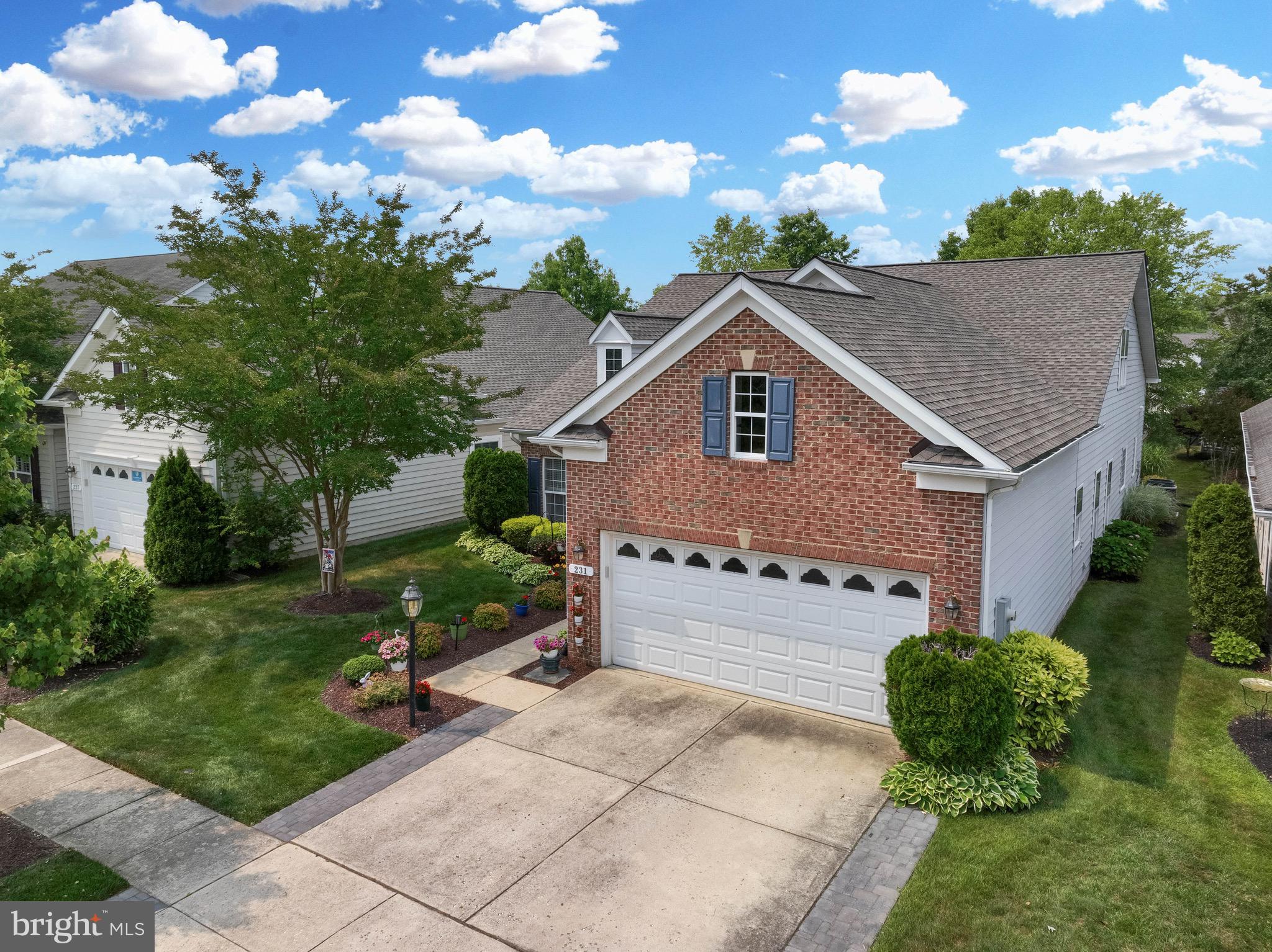 SYMPHONY VILLAGE AT CENTREVILLE - Residential