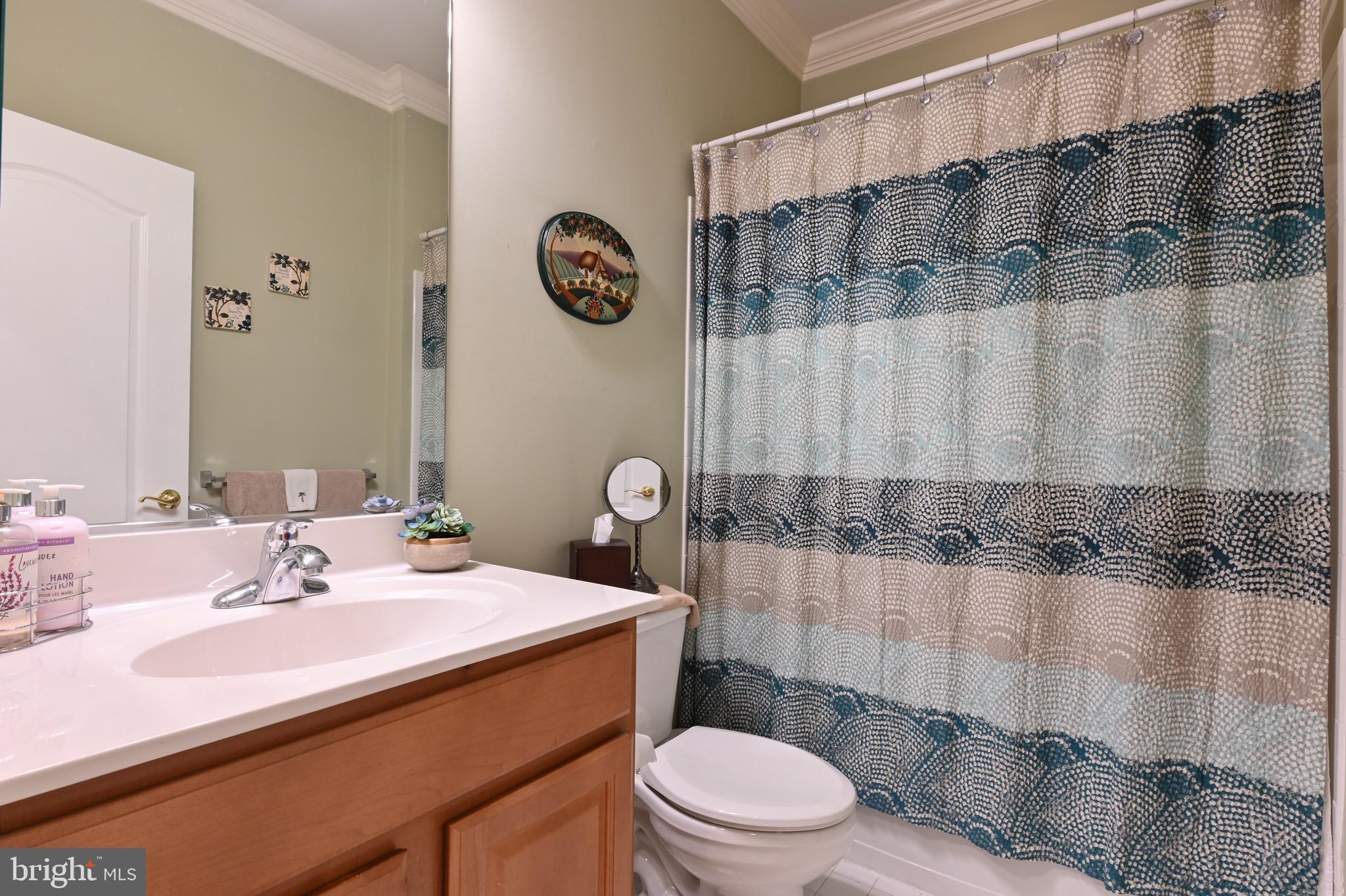 SYMPHONY VILLAGE AT CENTREVILLE - Residential