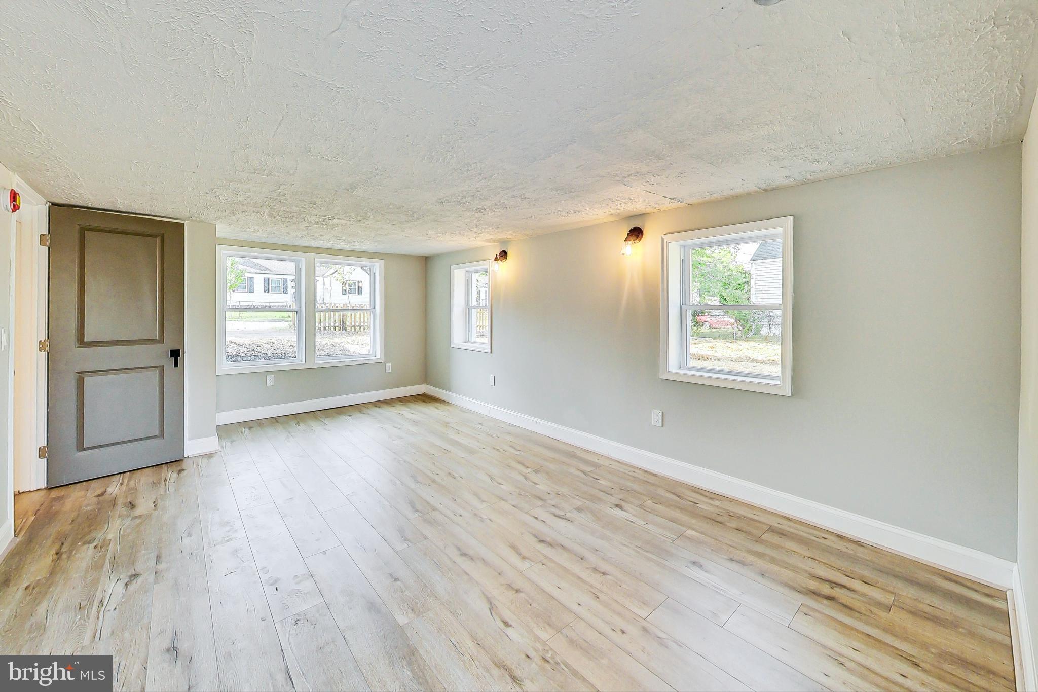 FOREST HEIGHTS - Residential