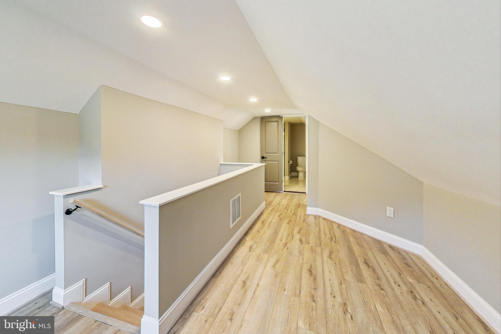 FOREST HEIGHTS - Residential