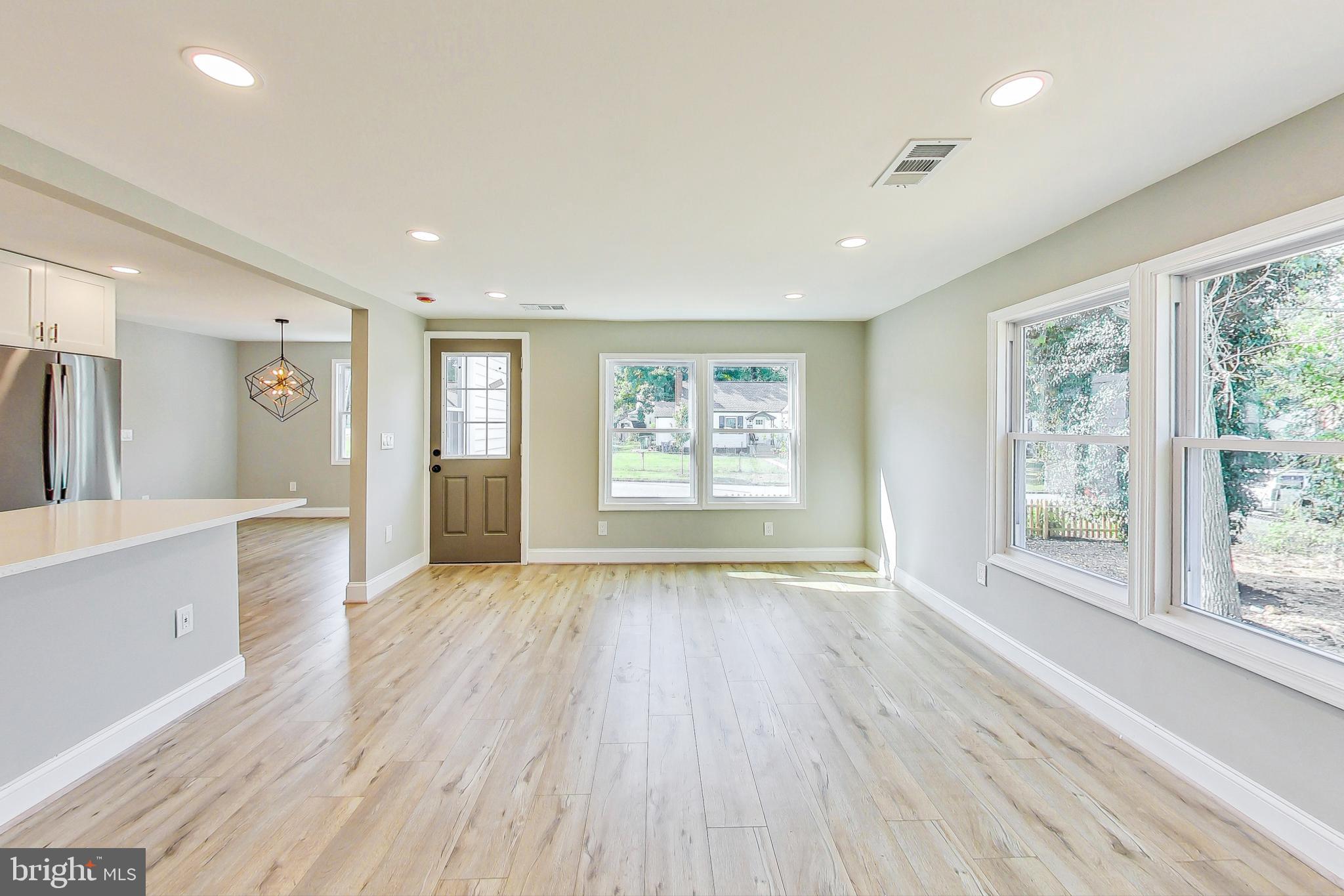 FOREST HEIGHTS - Residential