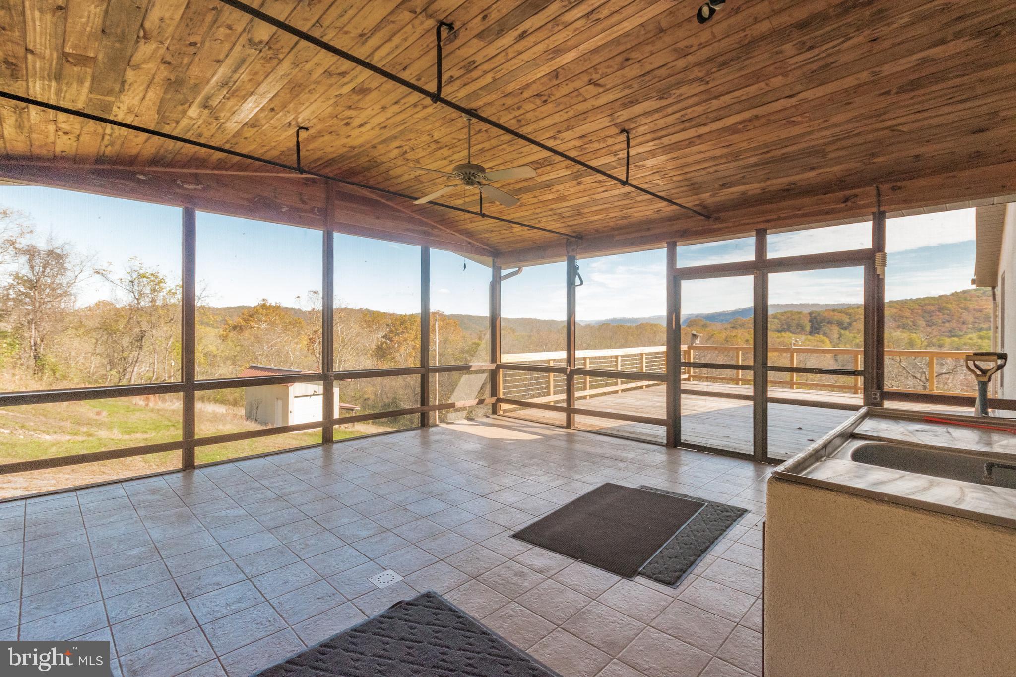 GREEN SPRING - Residential