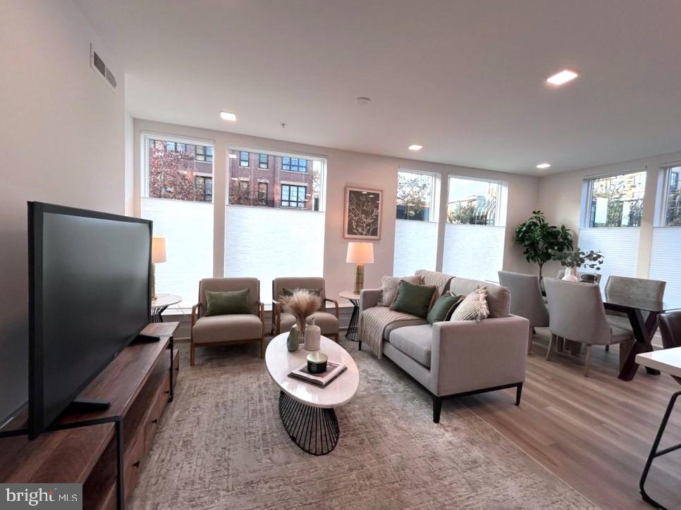 701 N HENRY STREET 104