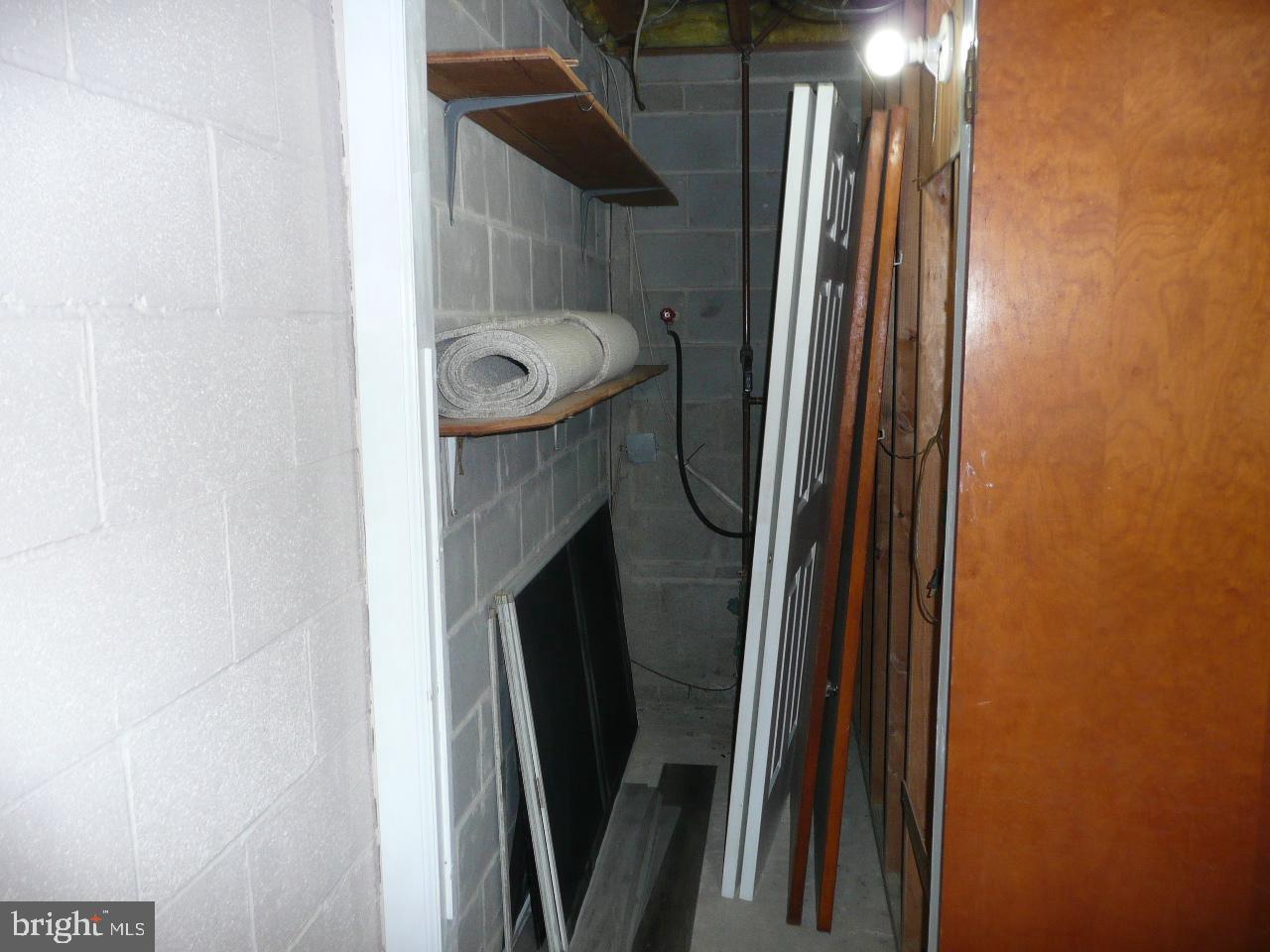 NEWPORTVILLE - Residential