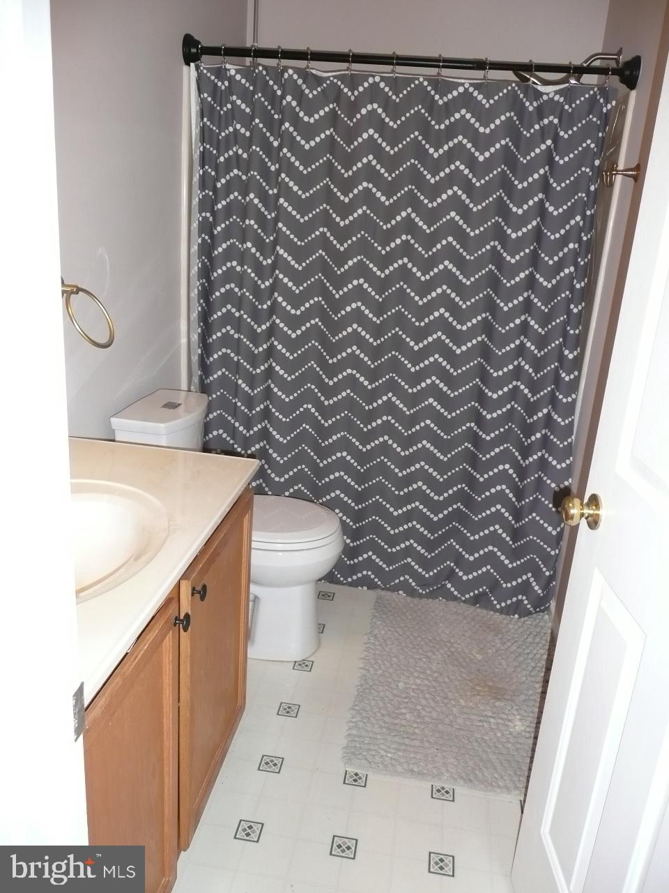 NEWPORTVILLE - Residential