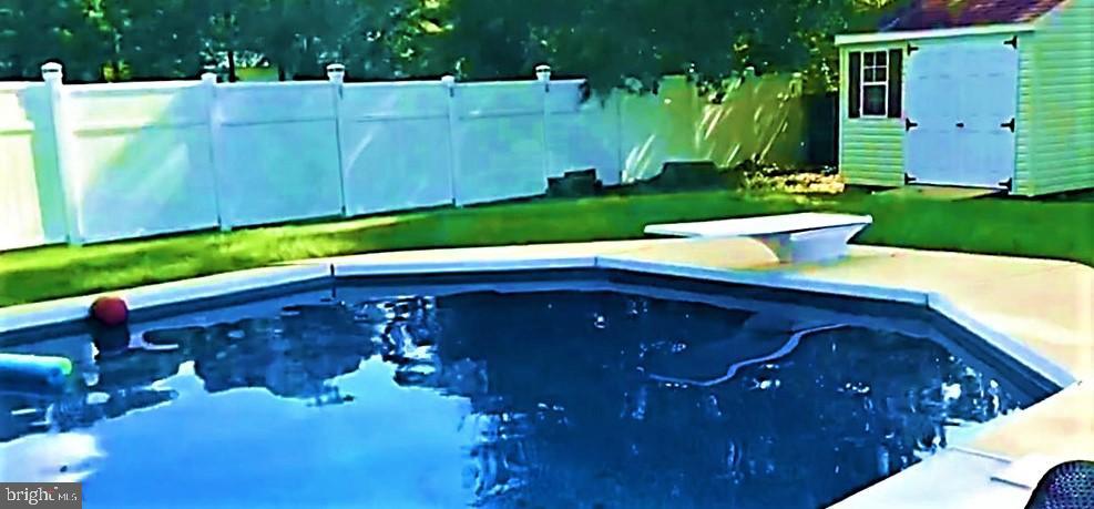 WHITE OAK VILLAGE SUB - Residential