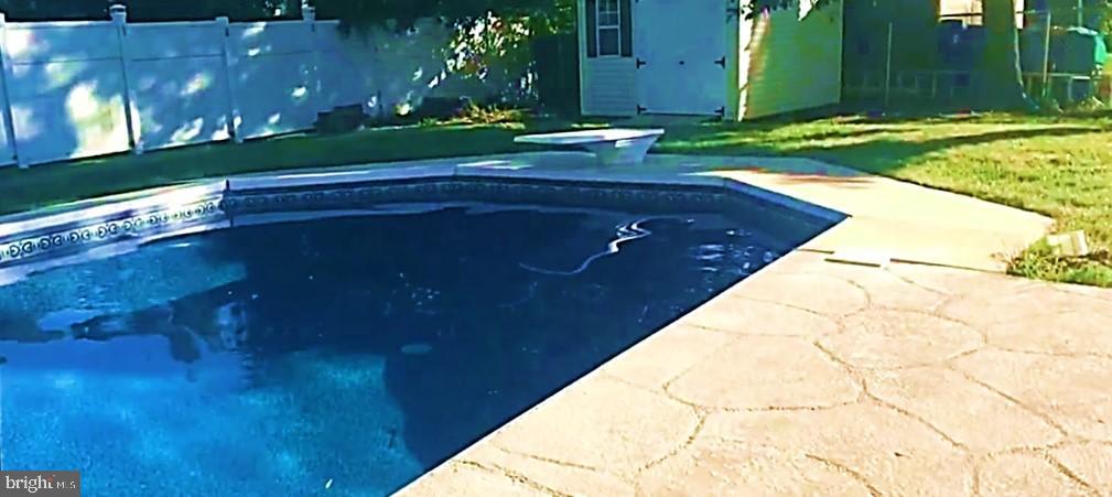 WHITE OAK VILLAGE SUB - Residential