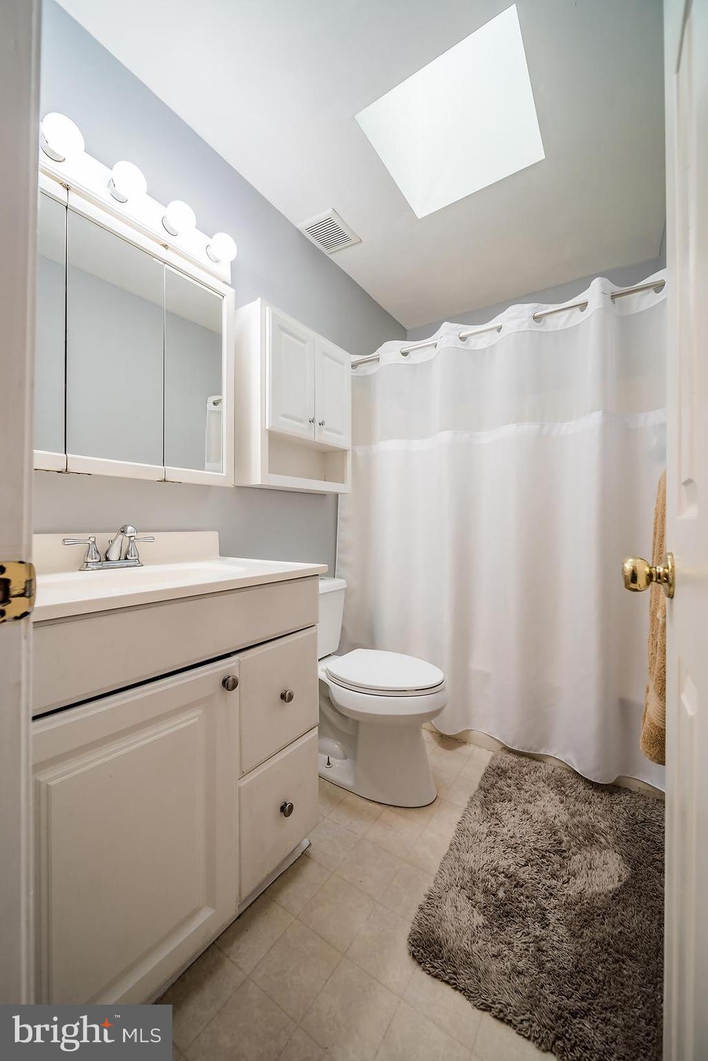 WHITE OAK VILLAGE SUB - Residential