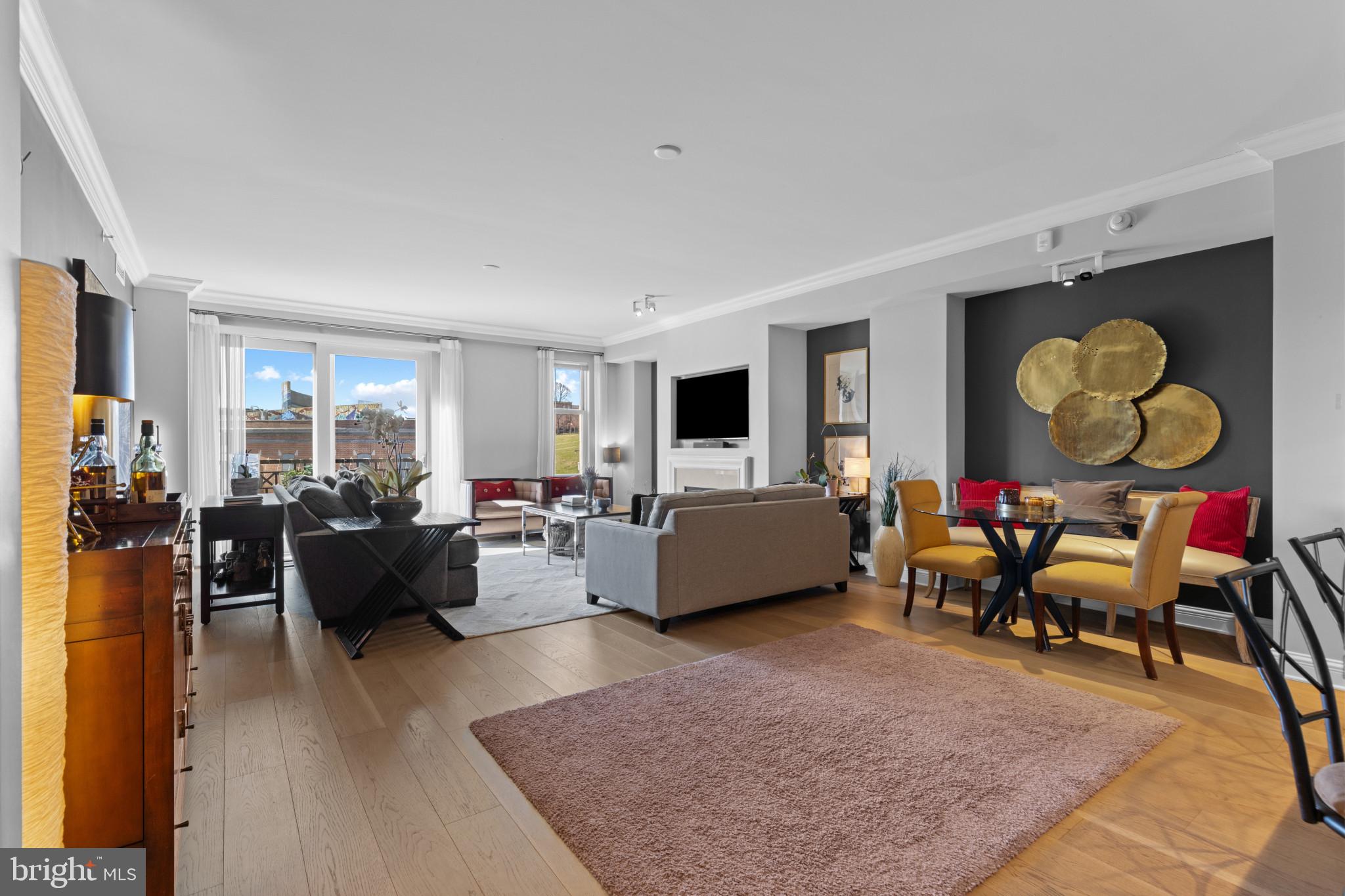 THE RITZ-CARLTON RESIDENCES - Residential Lease