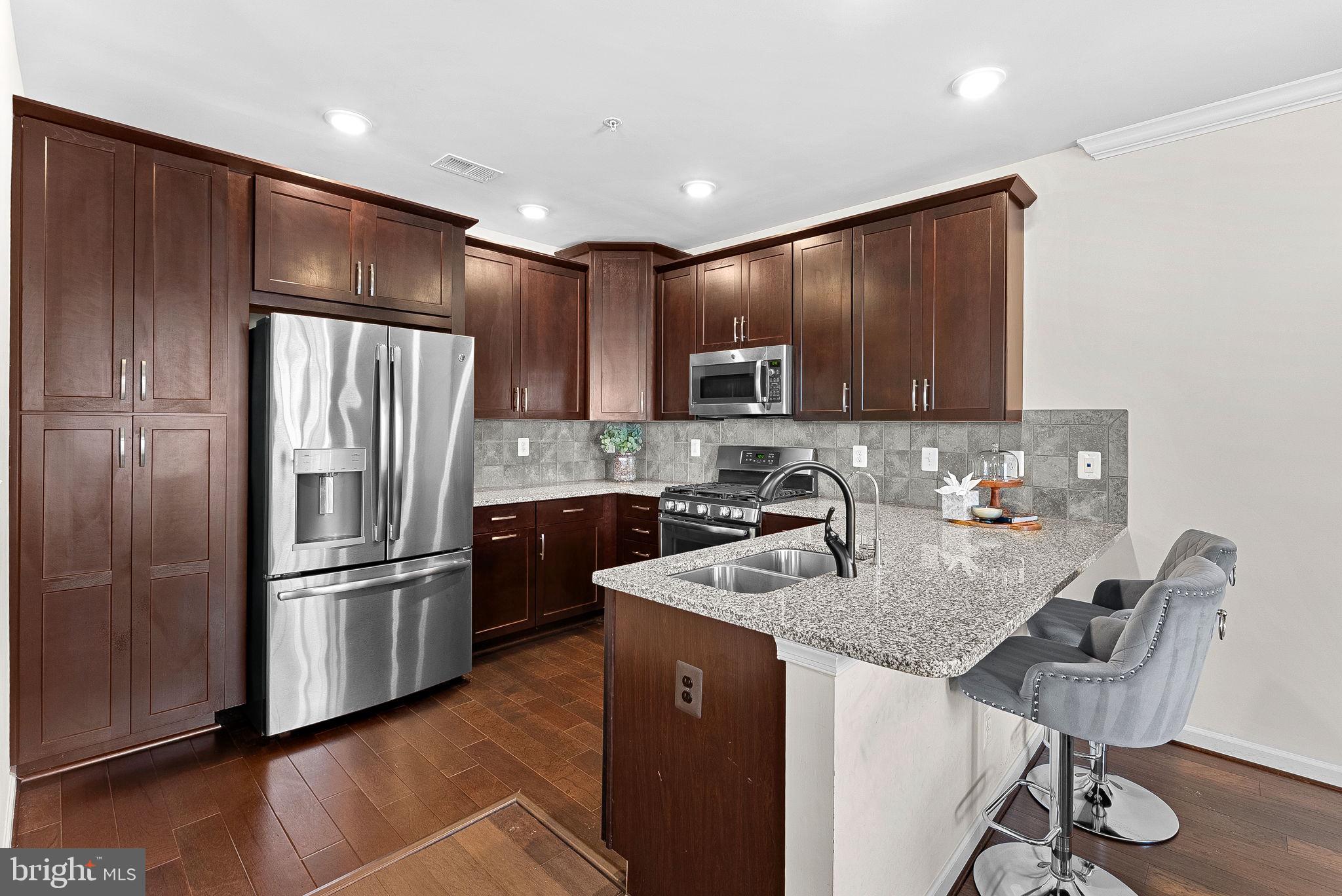 RIDGES AT LOUDOUN VALLEY - Residential