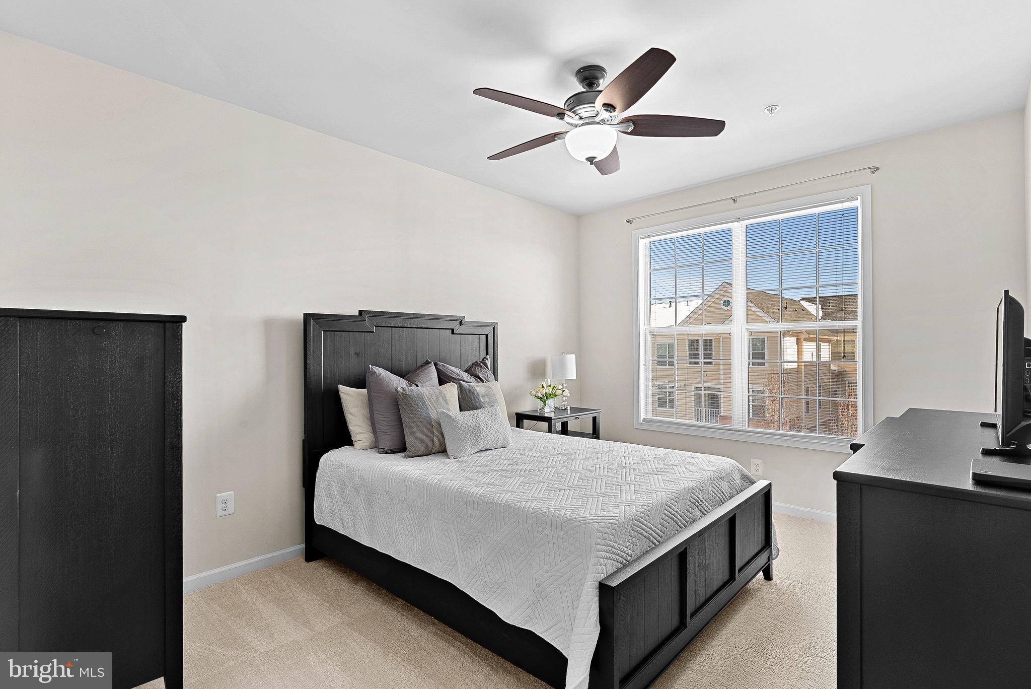 RIDGES AT LOUDOUN VALLEY - Residential