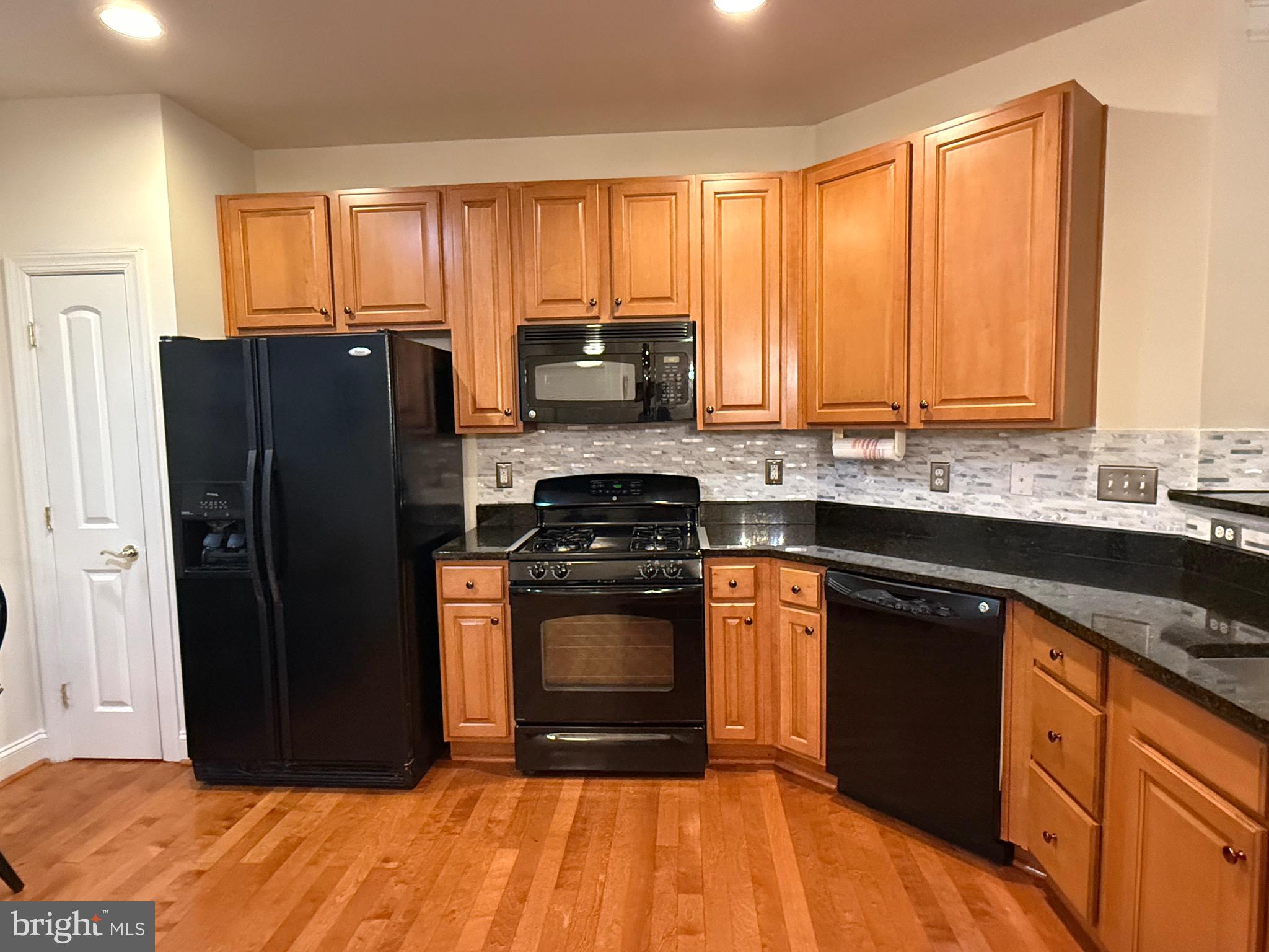 OVERLOOK AT MACPHAIL WOODS - Residential
