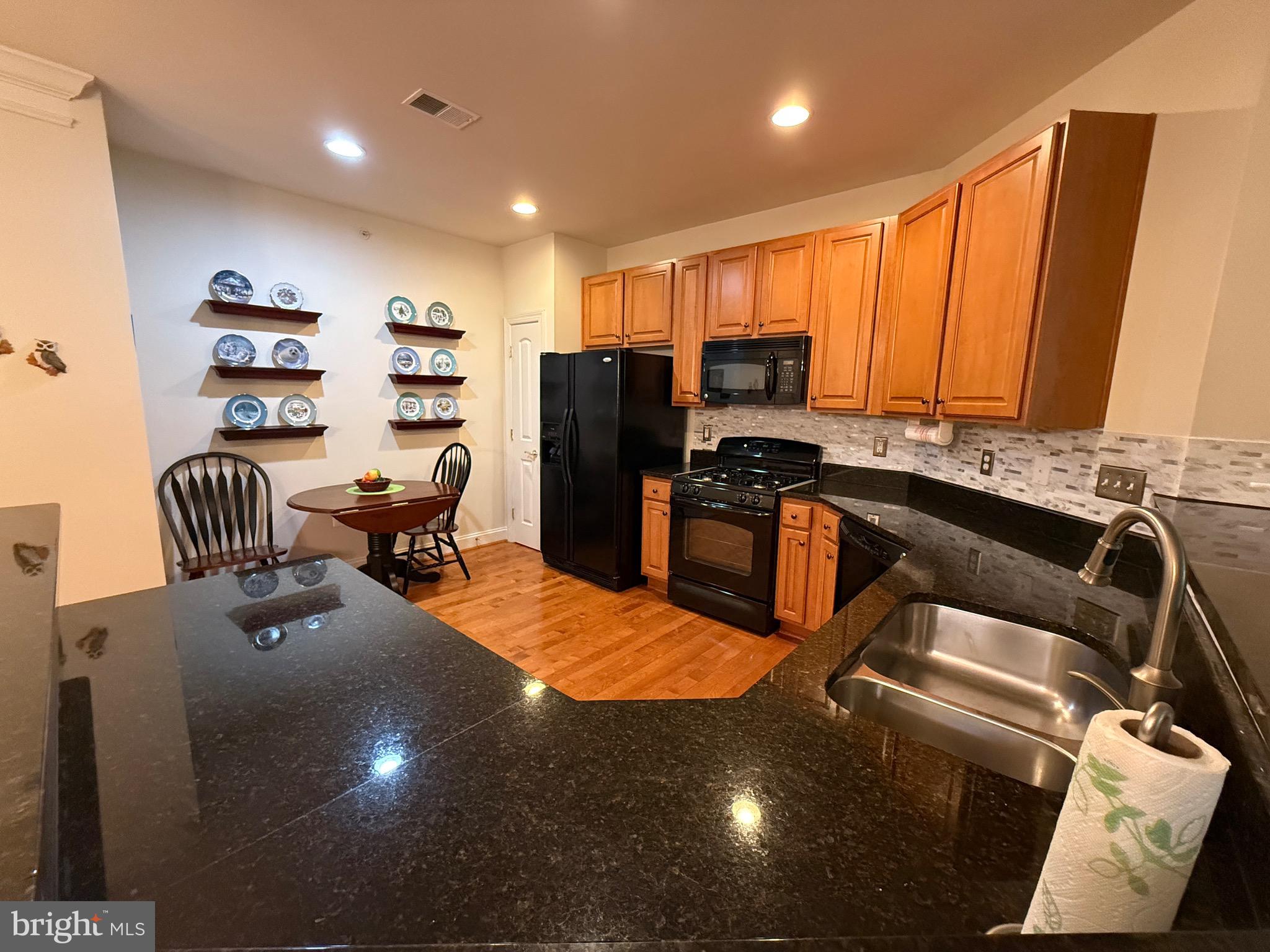 OVERLOOK AT MACPHAIL WOODS - Residential