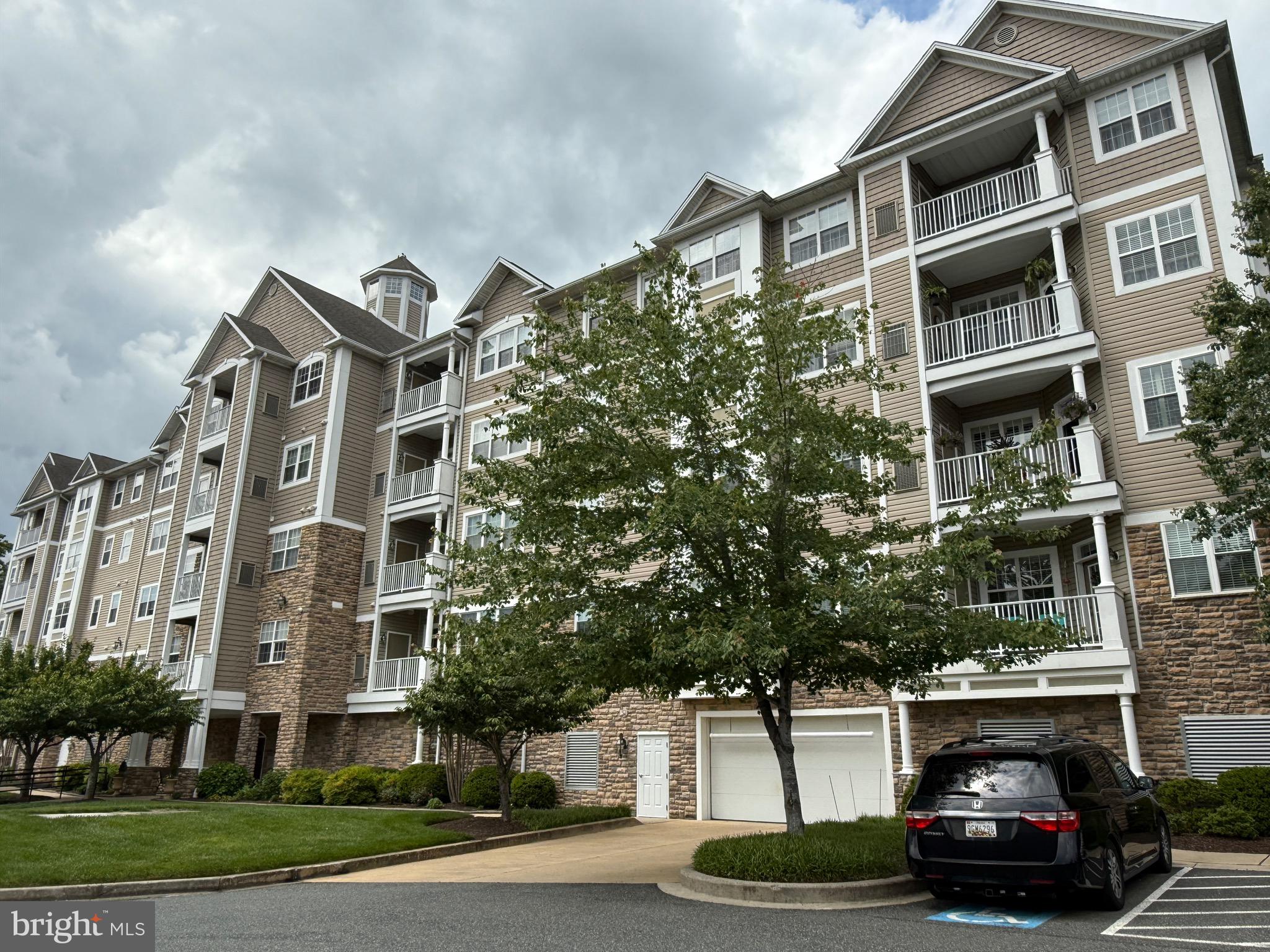 OVERLOOK AT MACPHAIL WOODS - Residential