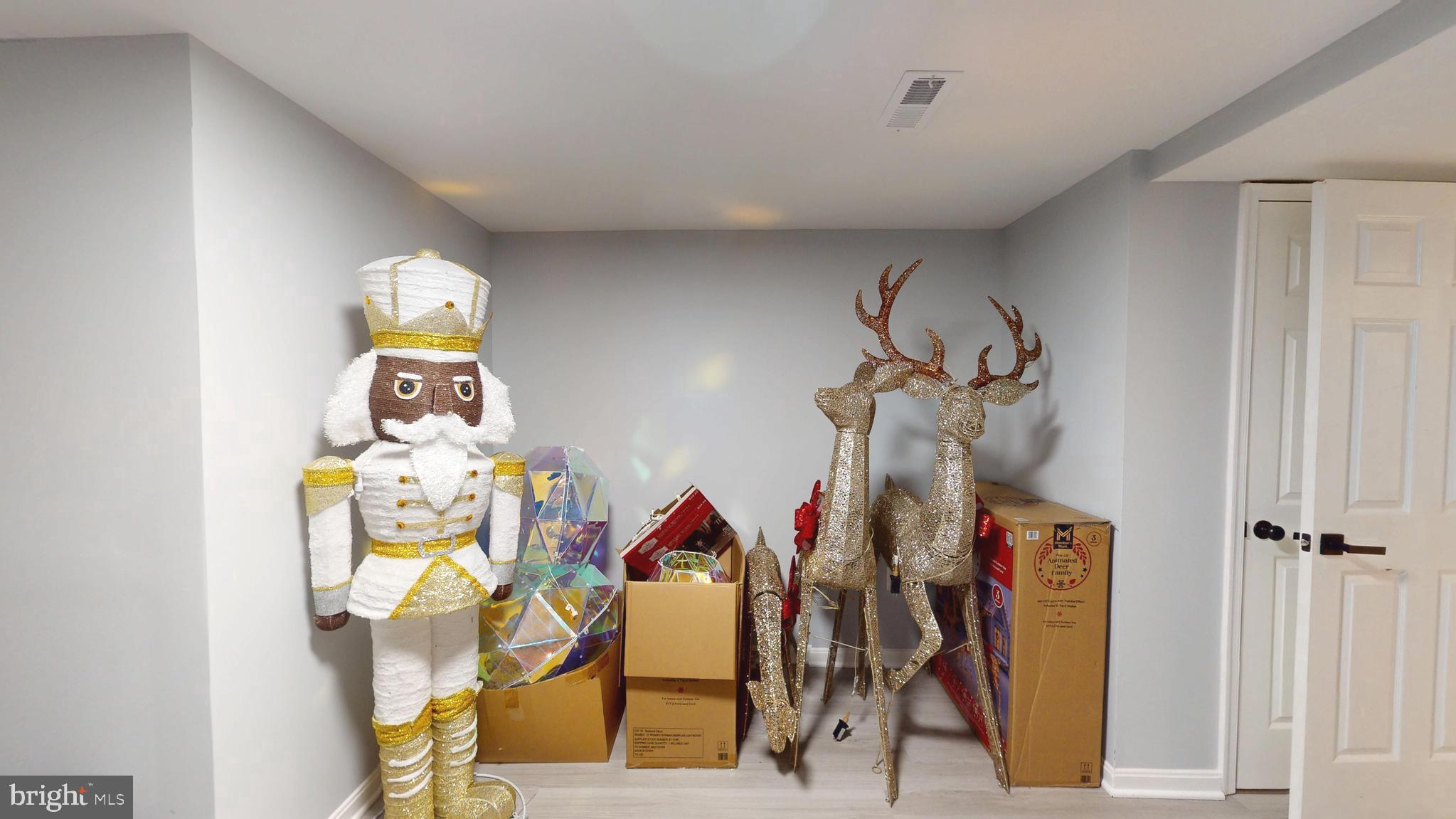 DEARBOUGHT - Residential