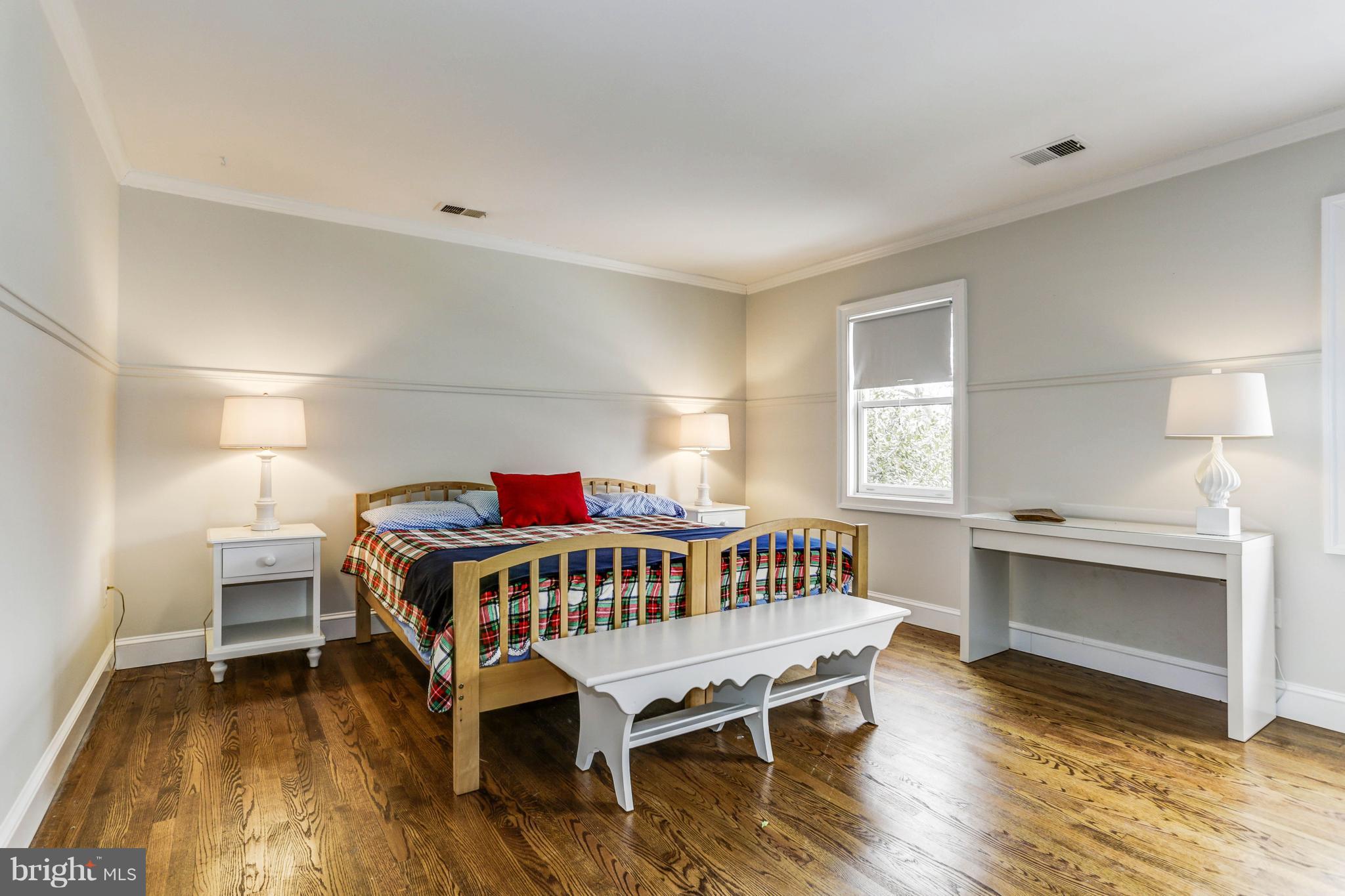 MCAULEY PARK - Residential