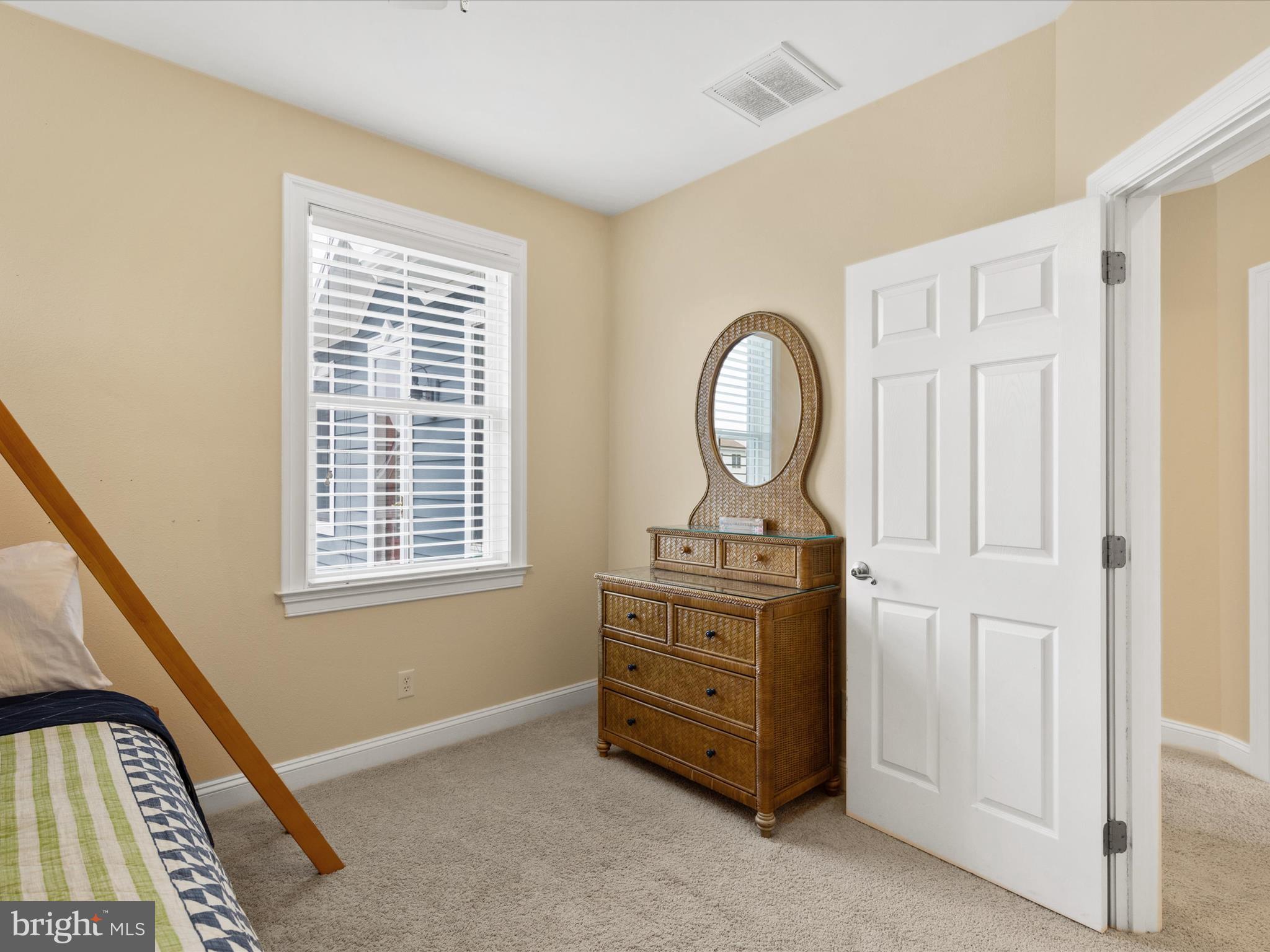 BAYSIDE - Residential