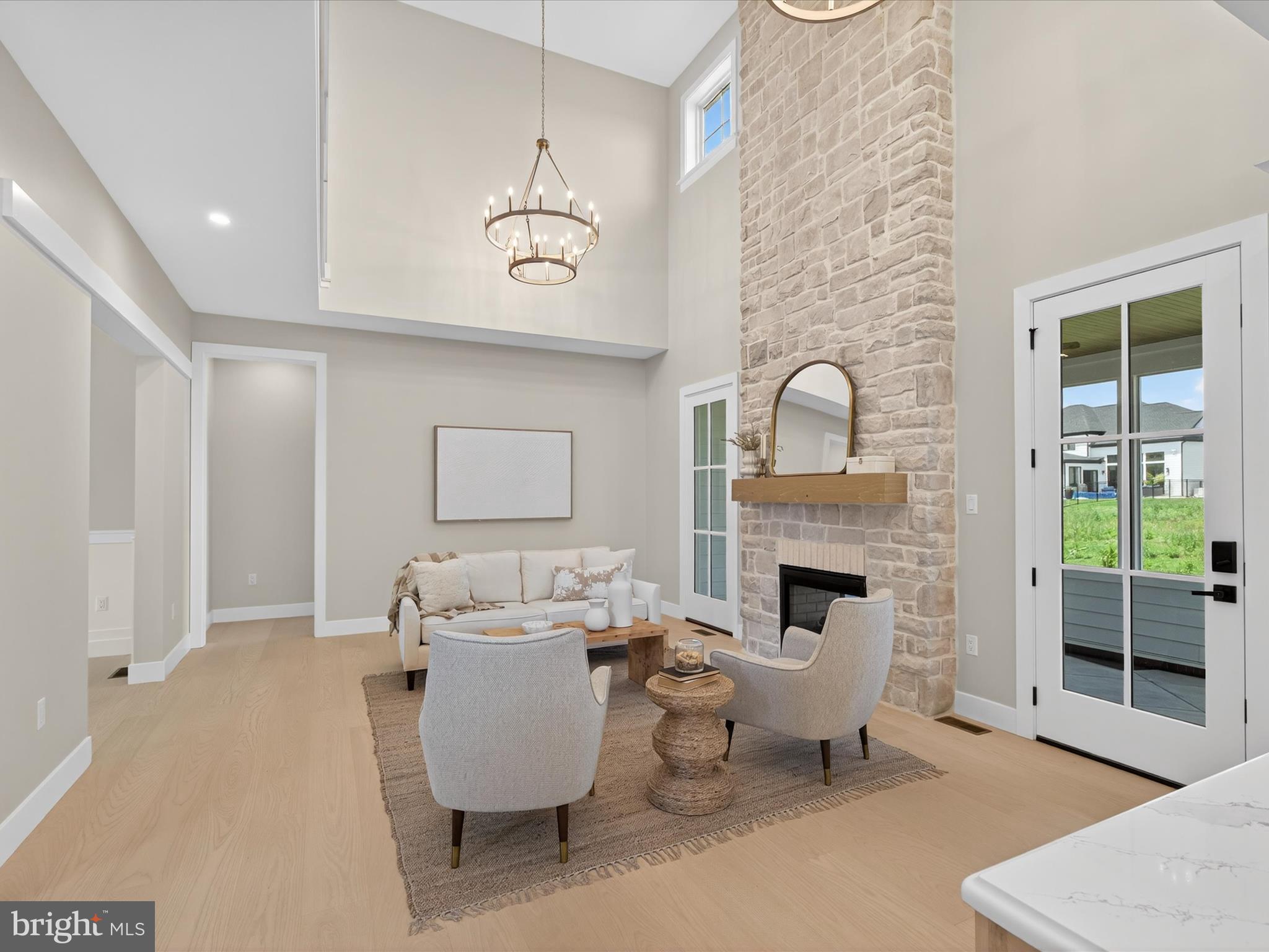 STONEHENGE - Residential