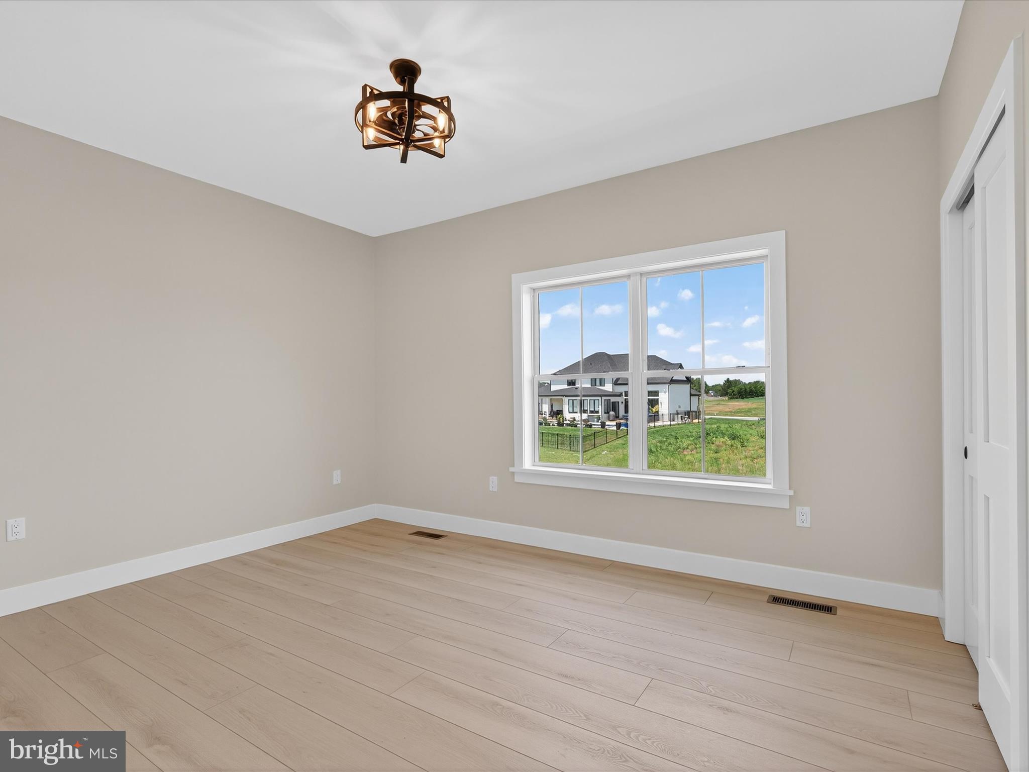 STONEHENGE - Residential